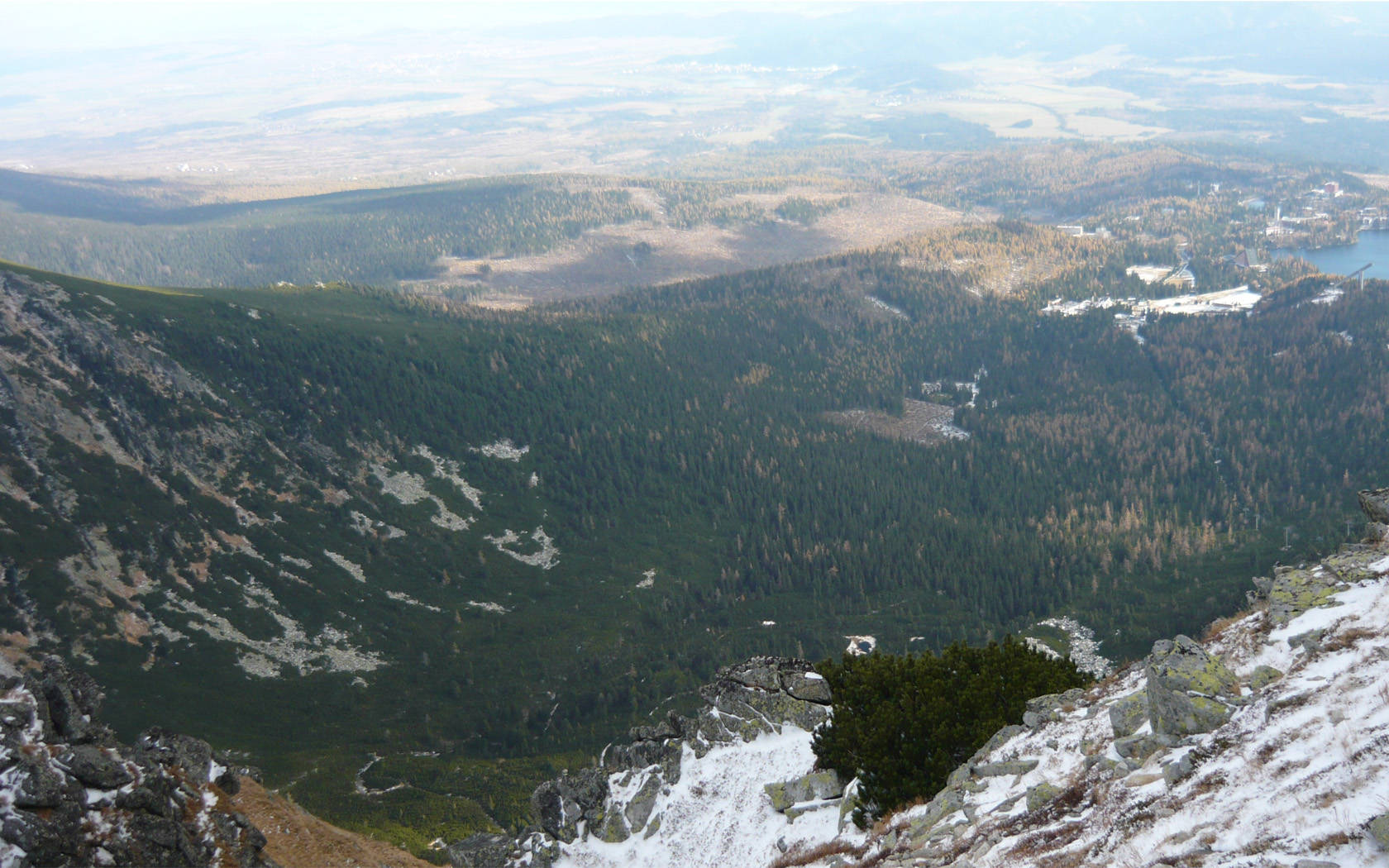 Slovakia, snowy mountain ridge, forested valley, HD Desktop Wallpaper