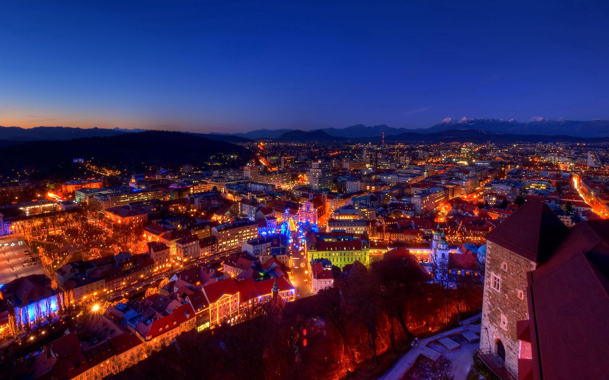 Slovenia, Christmas lights, twilight, 2K Desktop Wallpaper