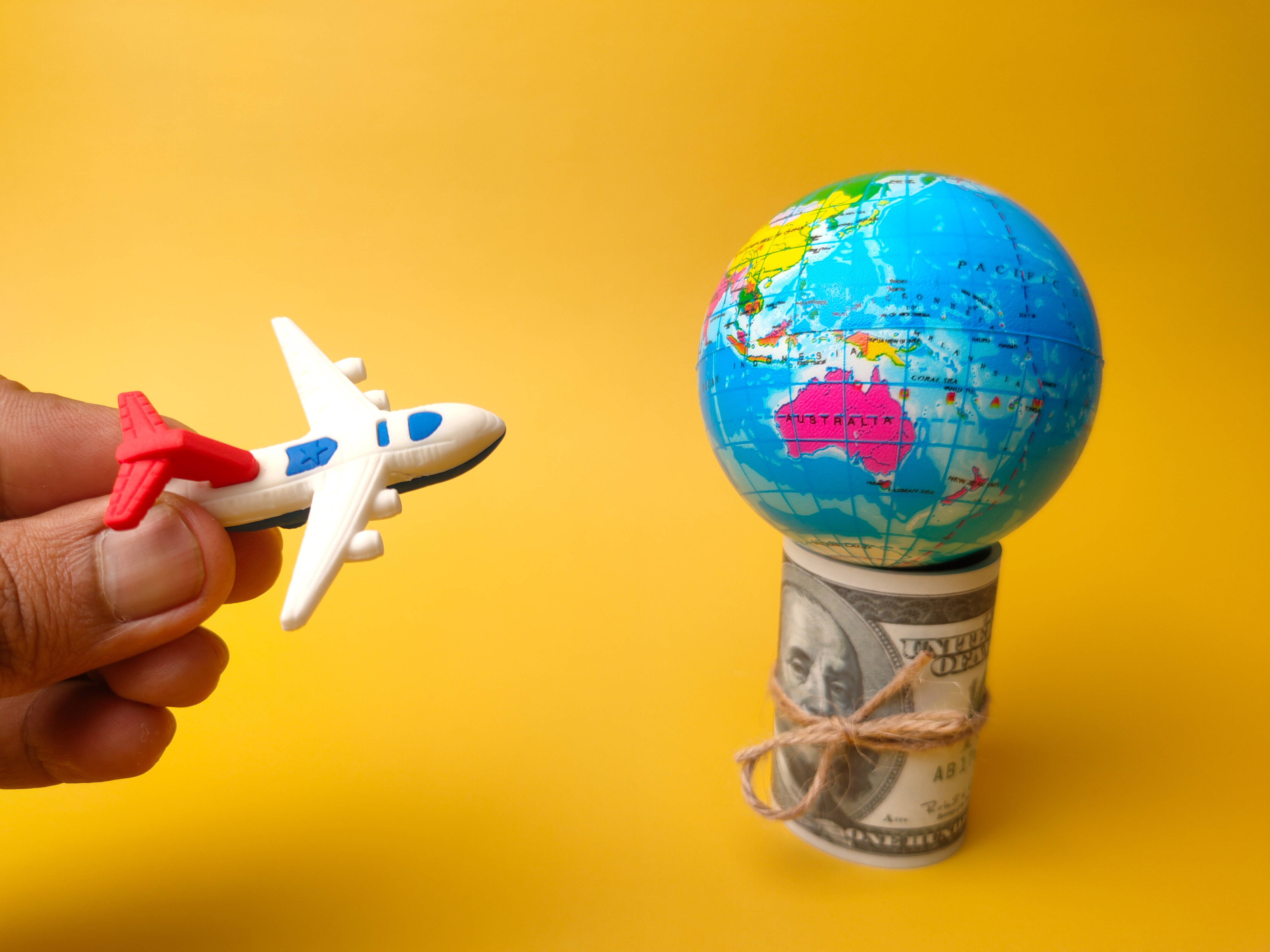 toy airplane, globe, US dollars, 4K Desktop Wallpaper