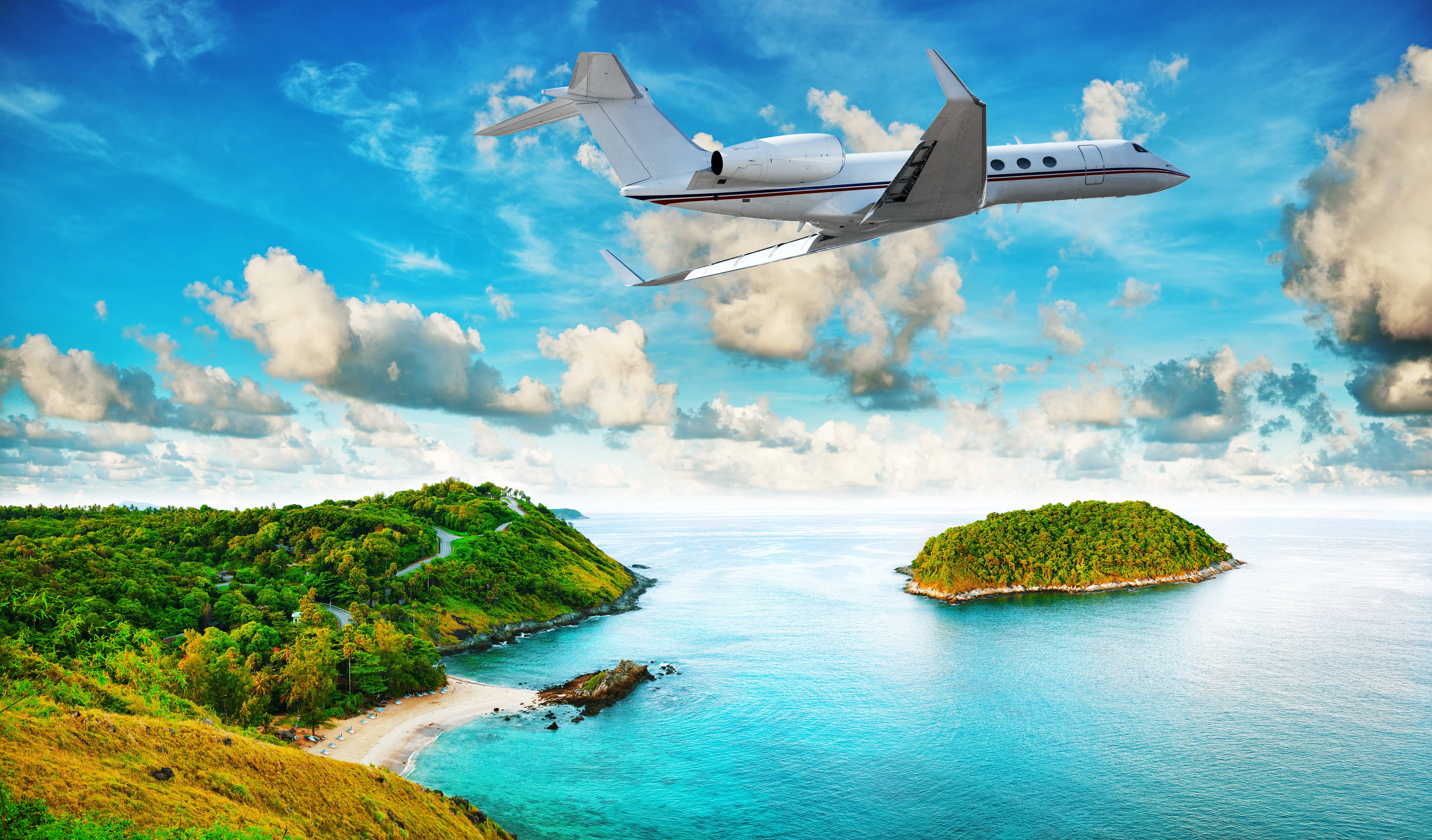 Small Plane, turquoise waters, lush green islands, 5K Desktop Wallpaper