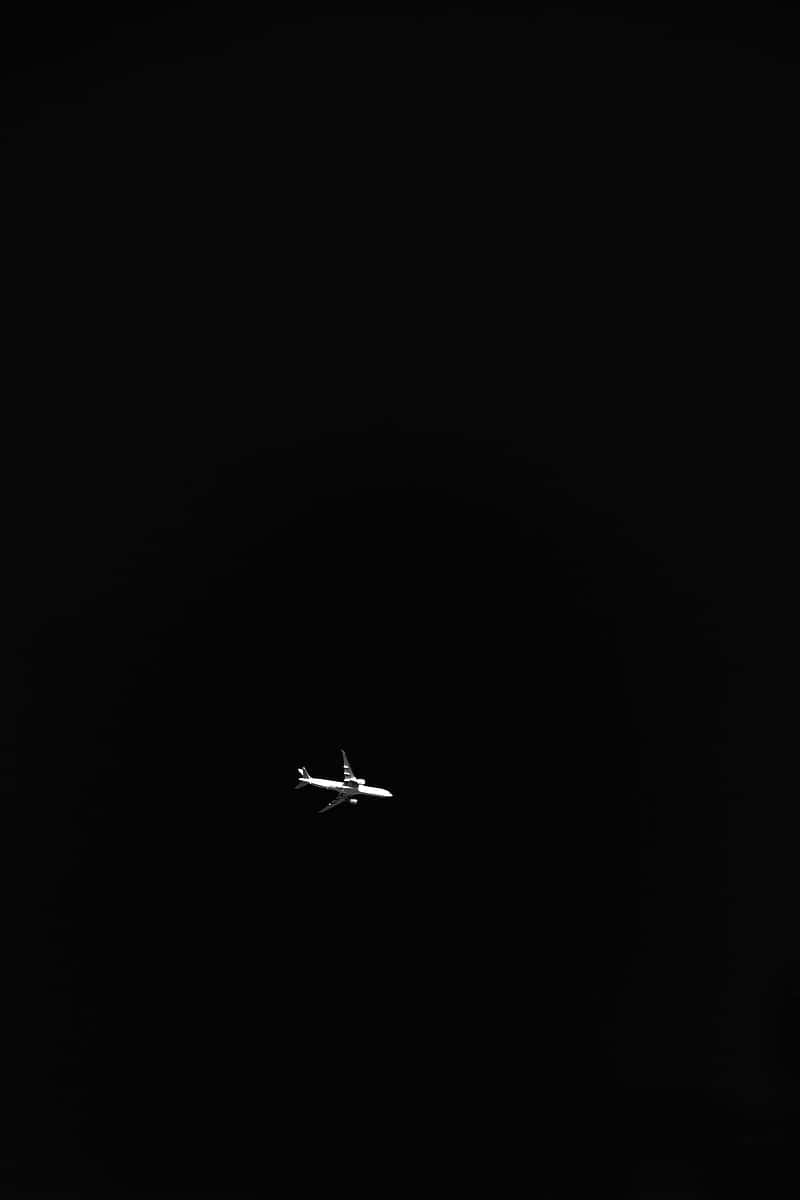 small airplane, minimalist, inky black sky, SD Phone Wallpaper