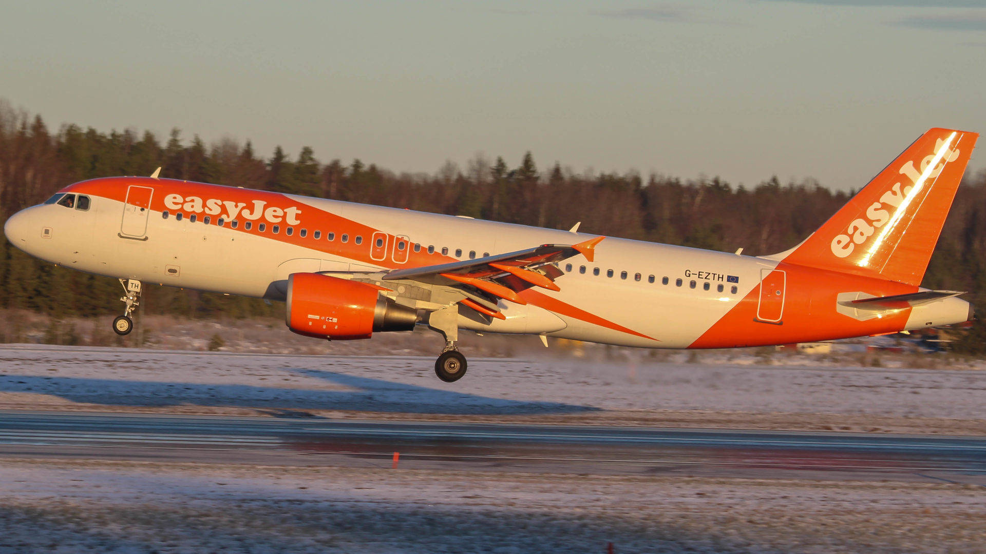 easyJet, snowy runway, trees, Full HD Desktop Wallpaper