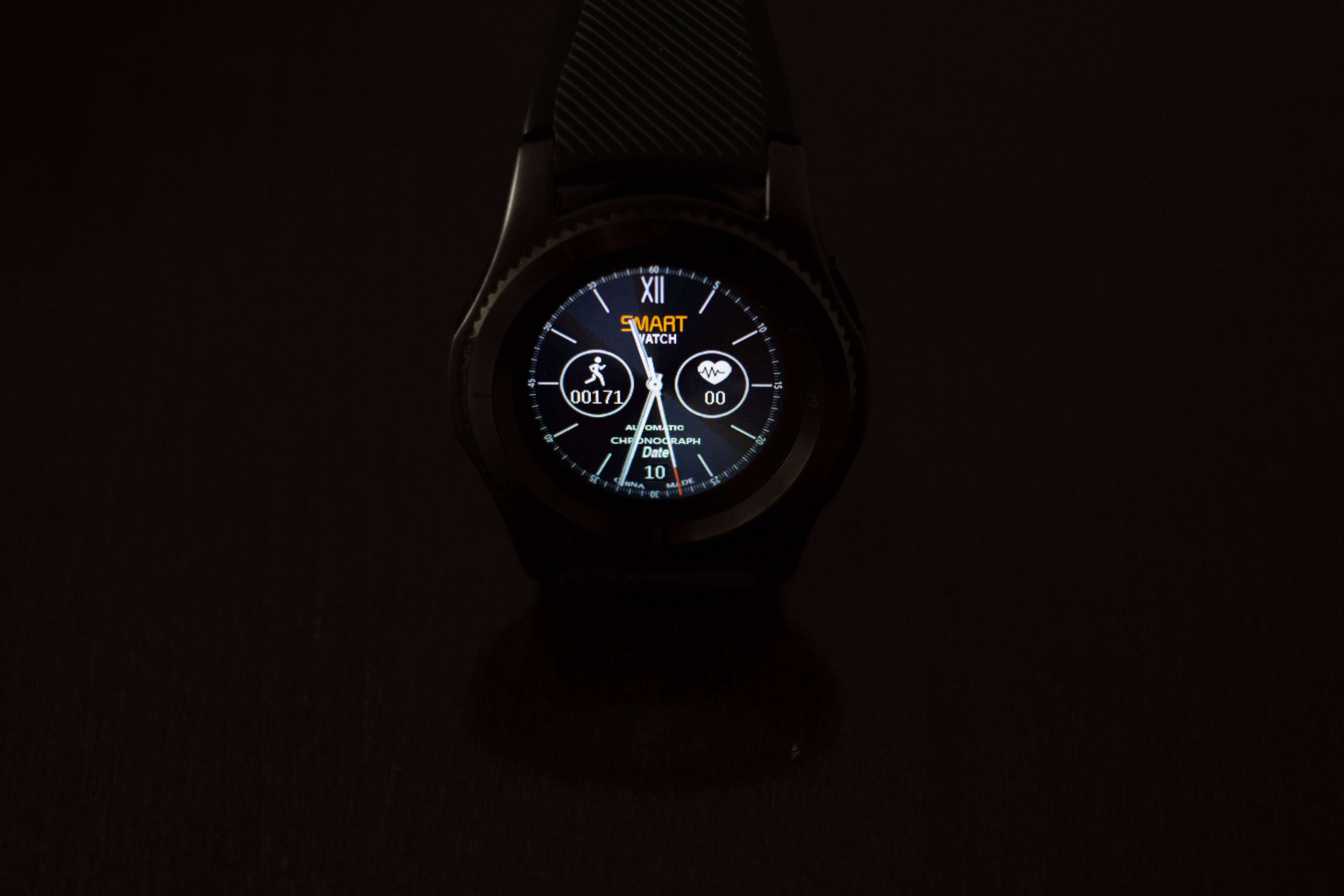 black, glowing analog-digital face, fitness stats, 5K Desktop Wallpaper