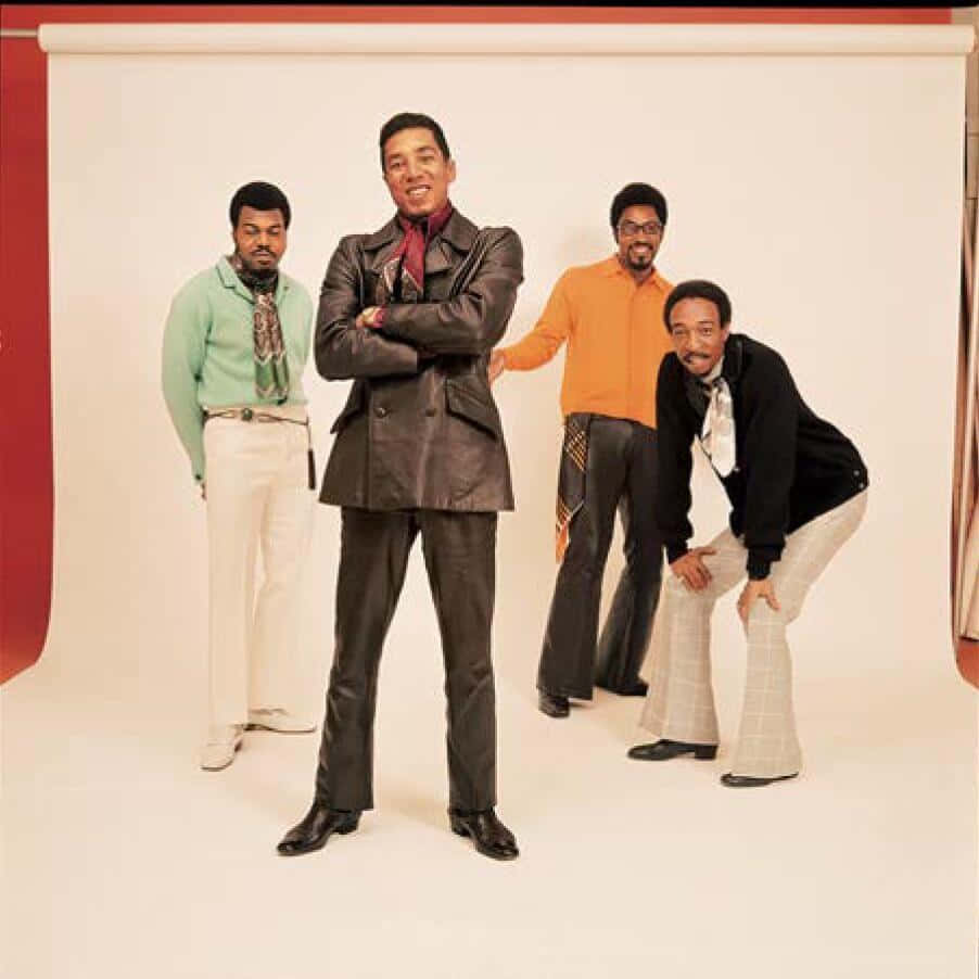 Smokey Robinson And The Miracles, 1970s fashion, white studio backdrop, SD Desktop Wallpaper