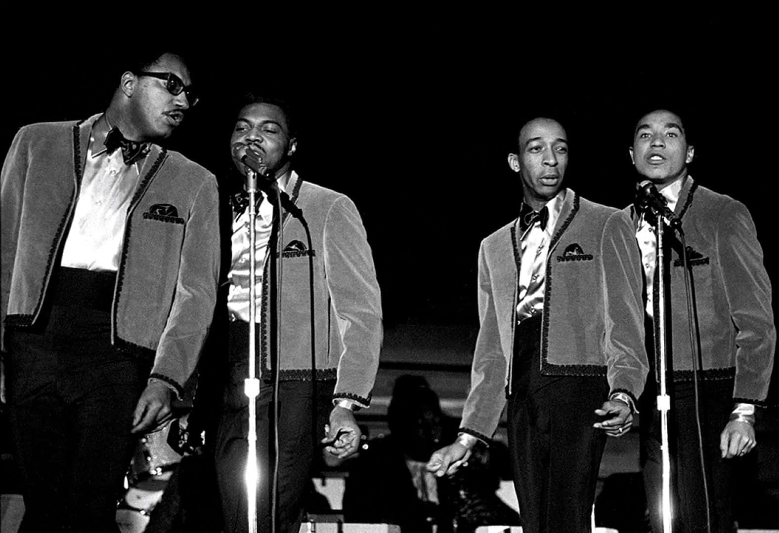 Smokey Robinson And The Miracles, velvet jackets, bow ties, HD Desktop Wallpaper