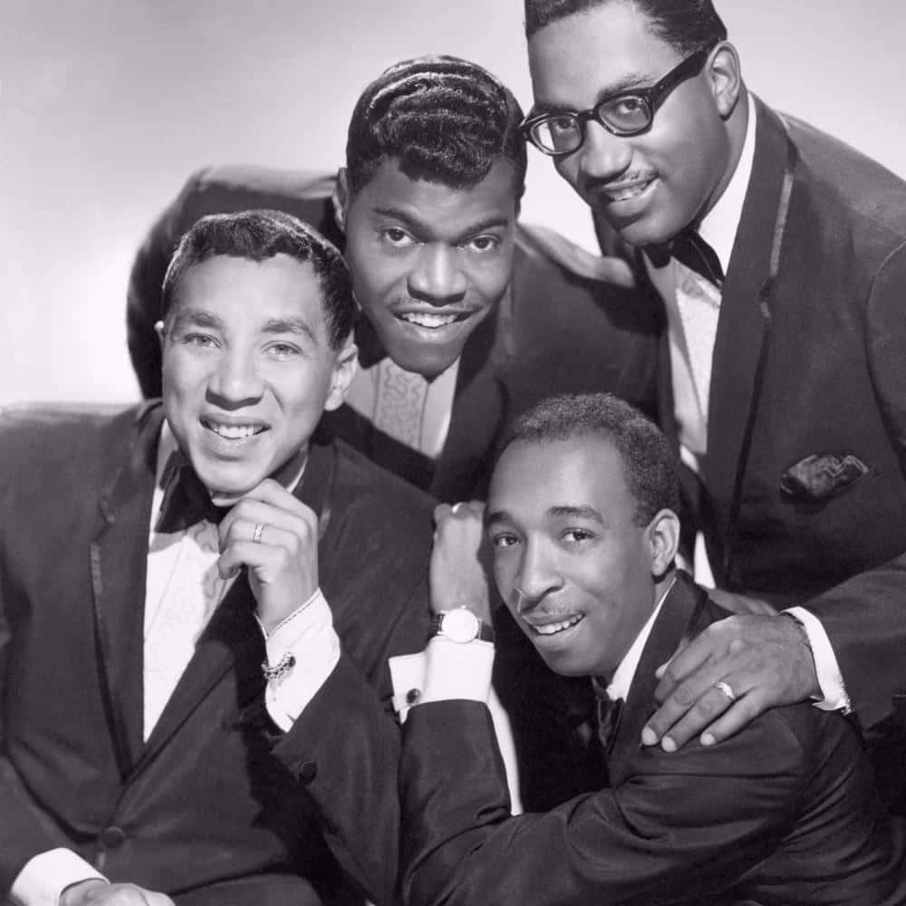 Smokey Robinson And The Miracles, black and white studio portrait, four smiling Black men, SD Desktop Wallpaper