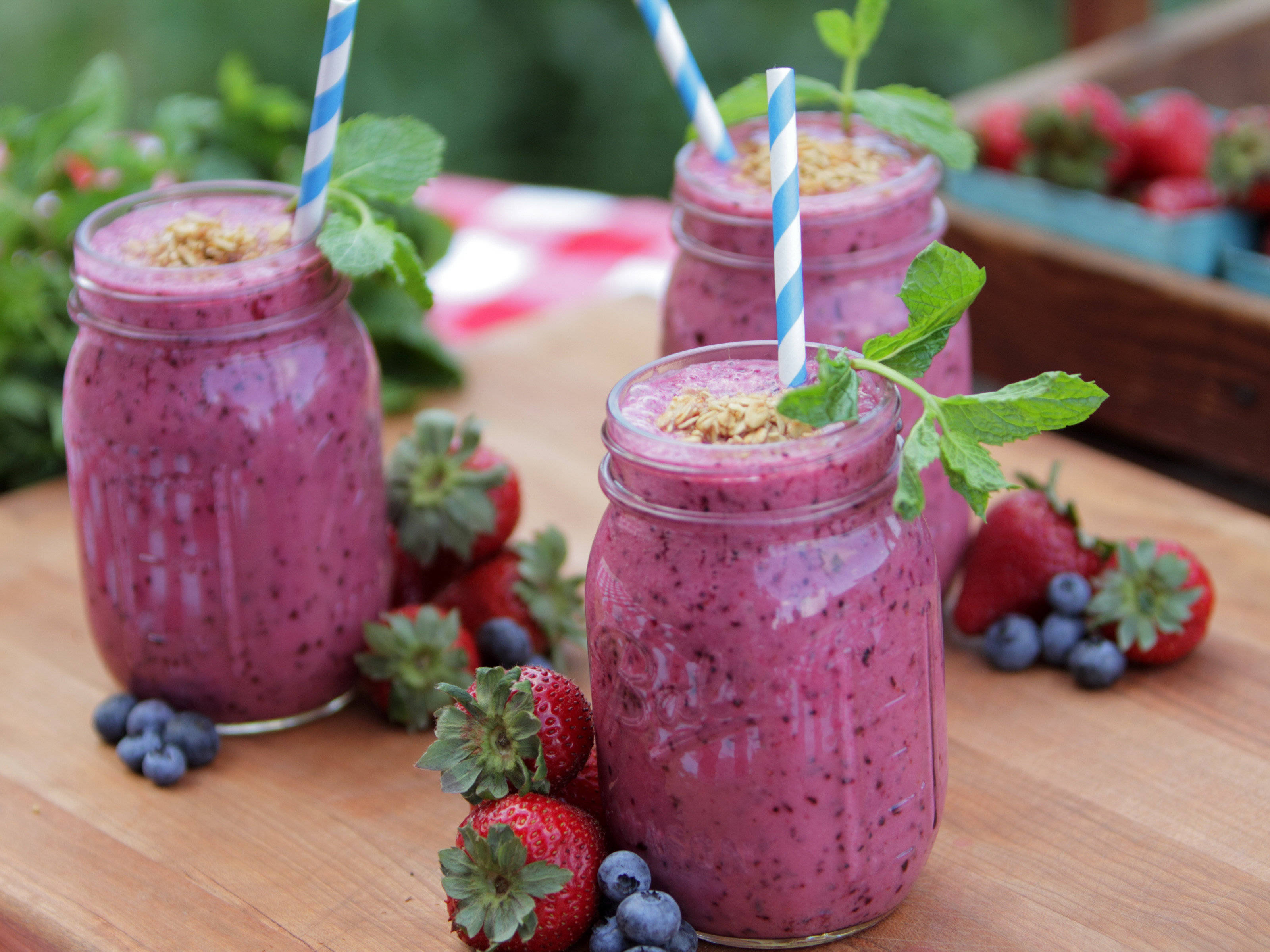 purple berry smoothies, mason jars, mint, 2K Desktop Wallpaper