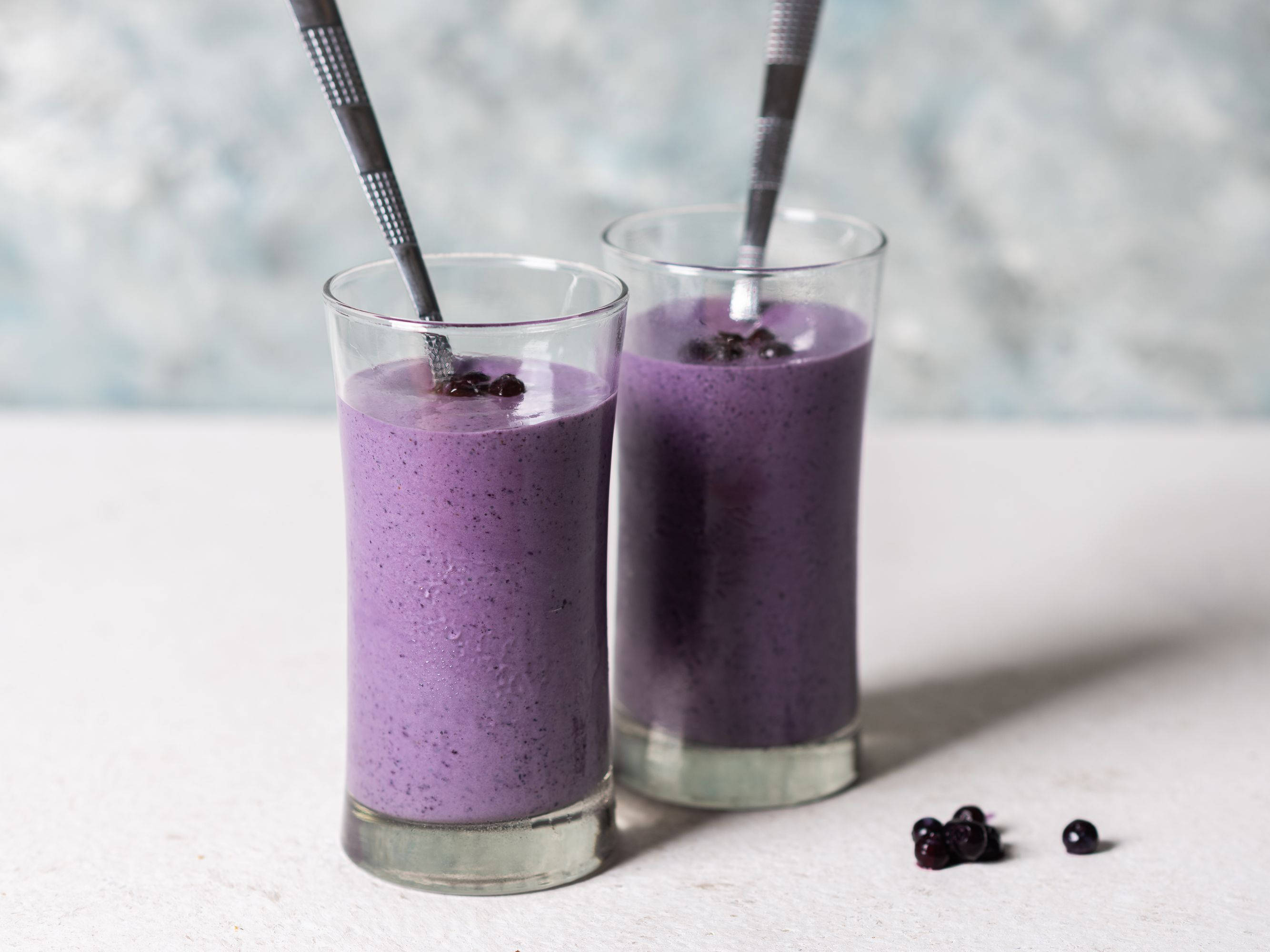 blueberry flavor, vibrant purple smoothie, blackberries, 2K Desktop Wallpaper