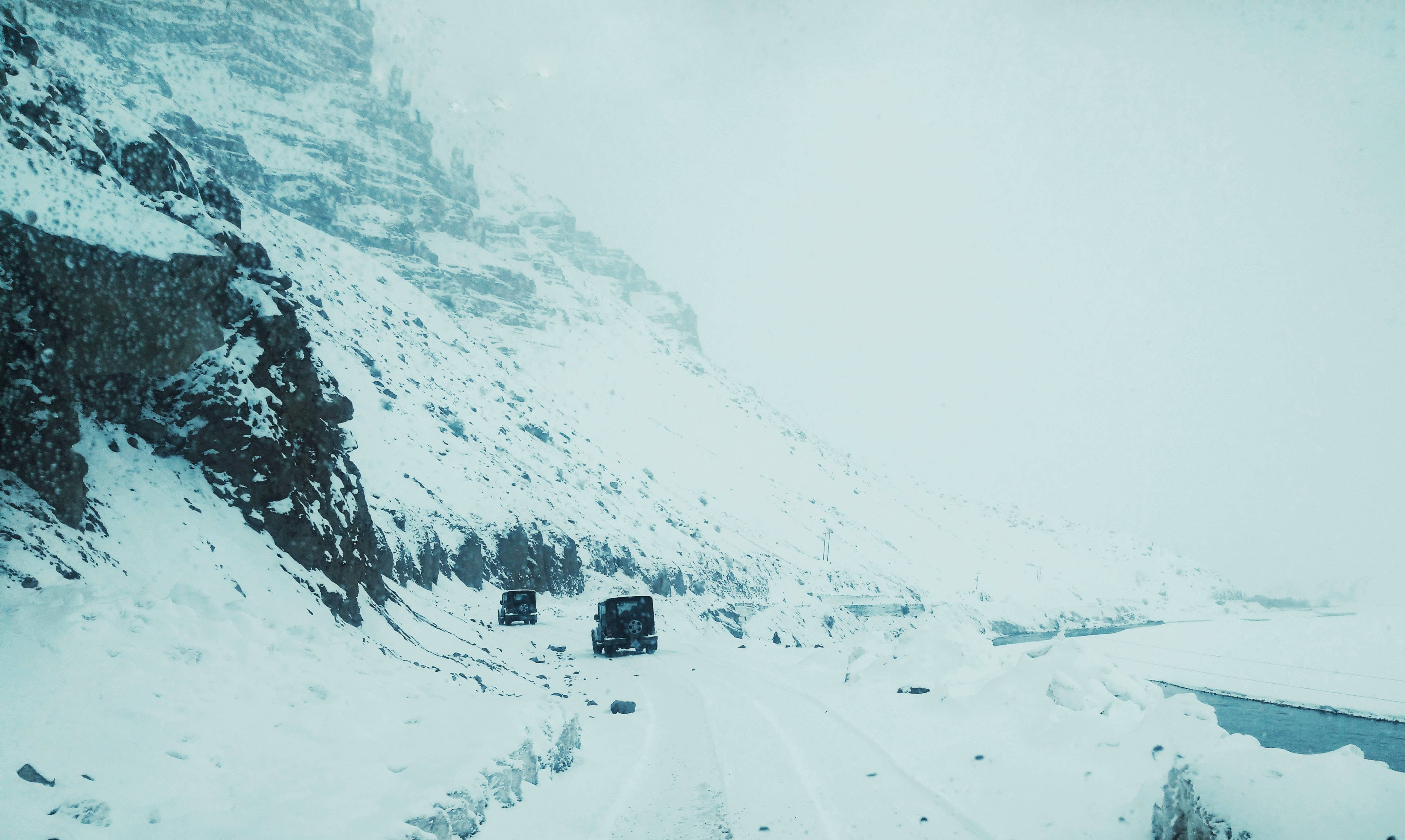 Thar 4K, snow-covered mountain road, blizzard, 4K Desktop Wallpaper