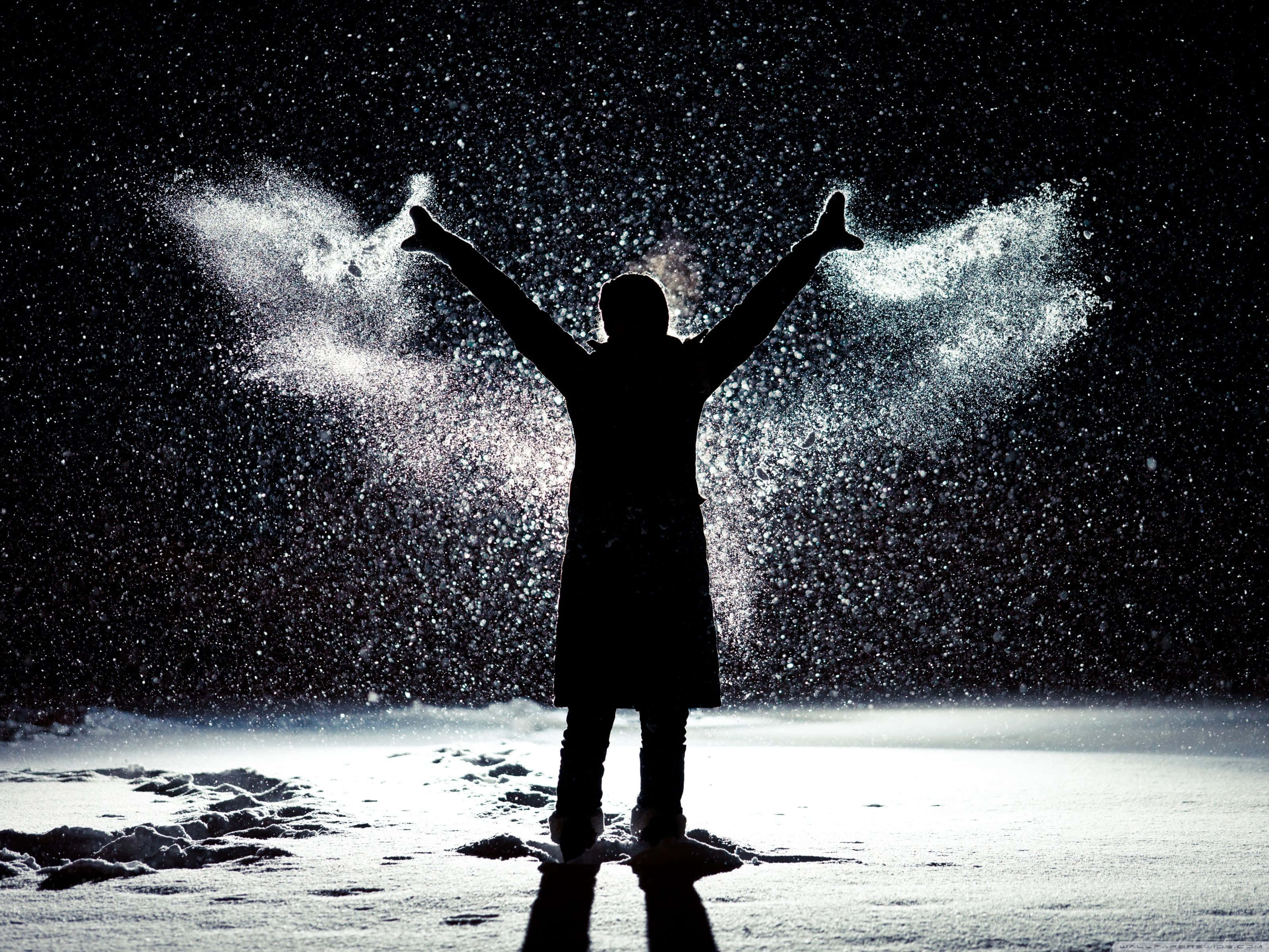 snow angel, snowy beach, dark night sky, 2K Desktop Wallpaper