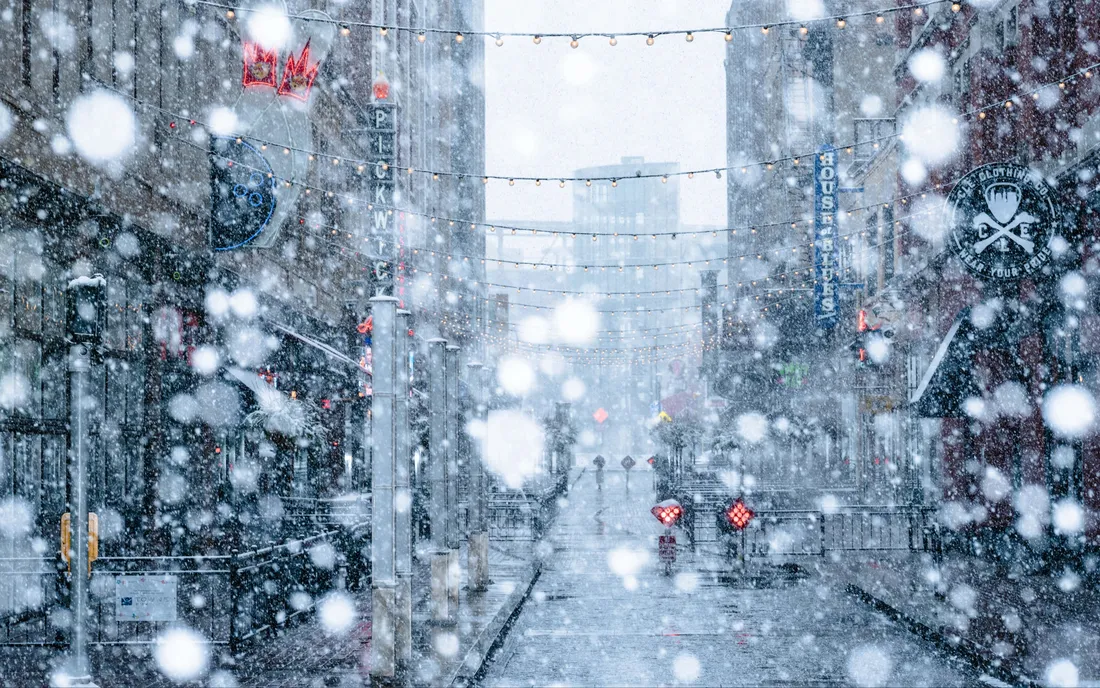 Snow Falling