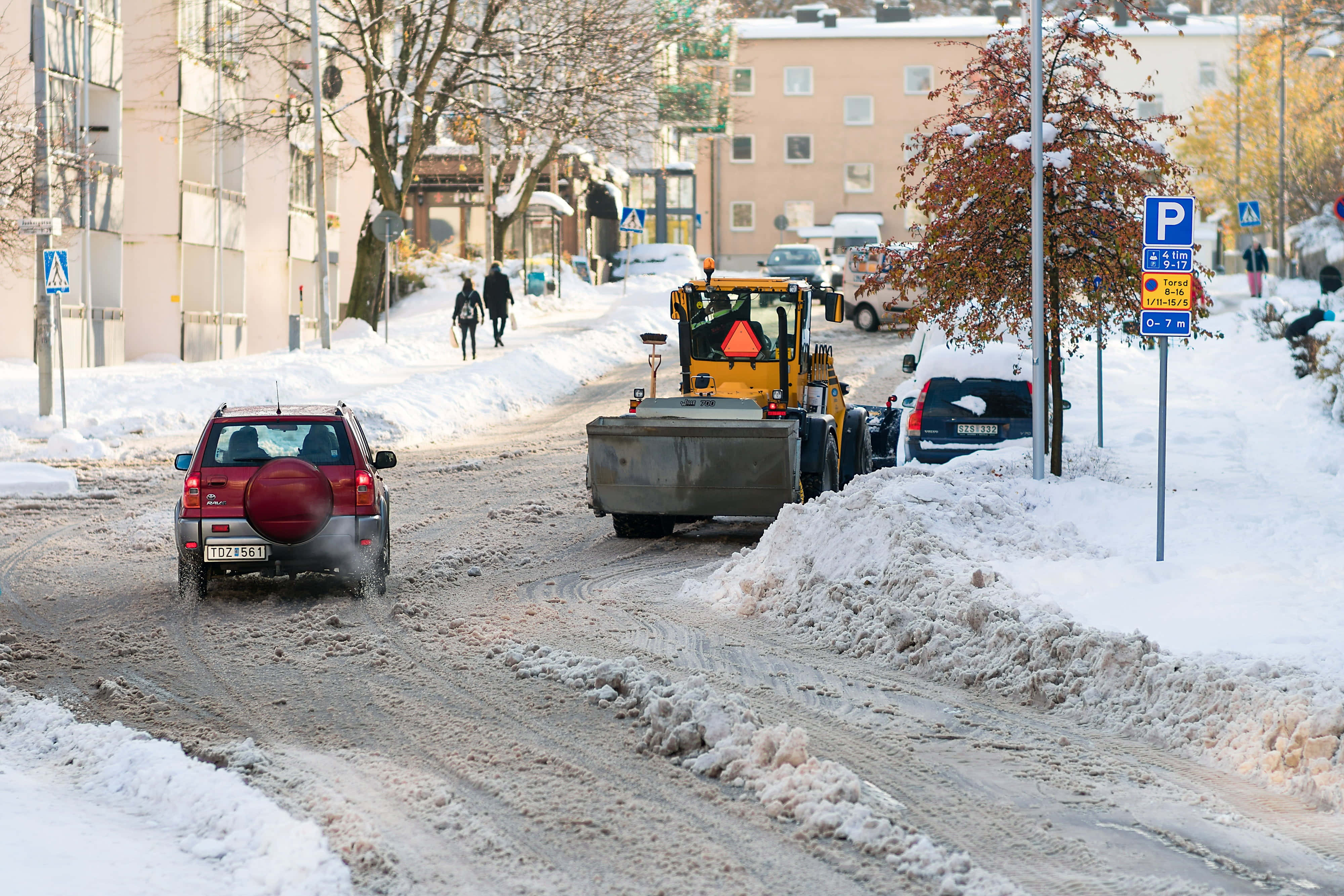 snowplow, snowy urban street, cars, 4K Desktop Wallpaper