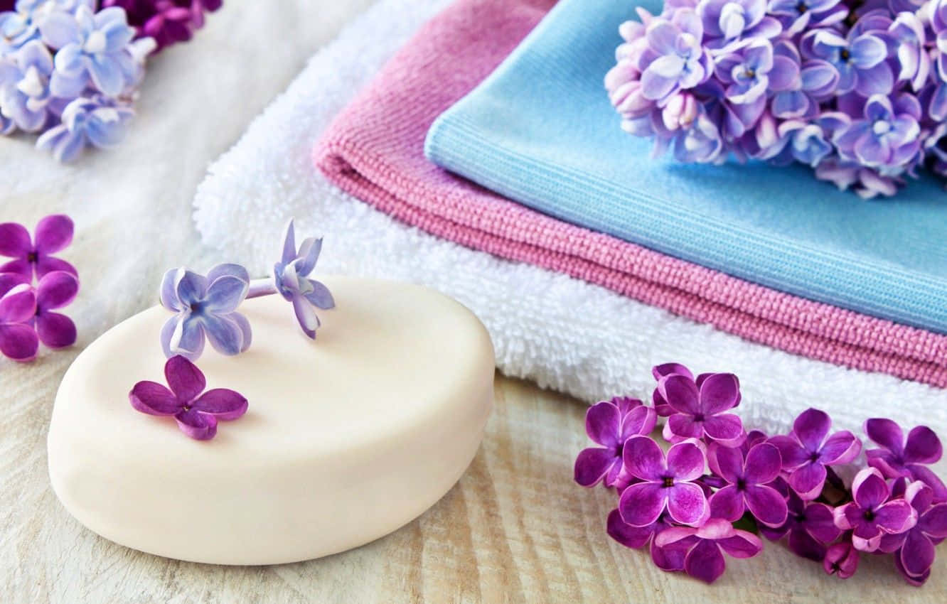 Spa Lavender Soap, purple lilac flowers, pastel towels, HD Desktop Wallpaper