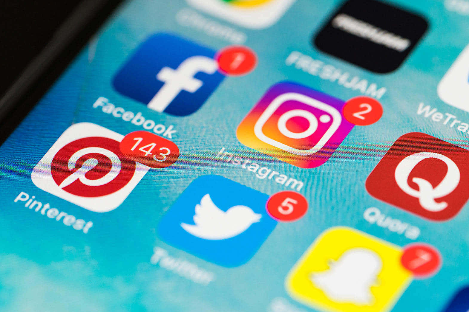 smartphone screen, social media app icons, notification badges, HD Desktop Wallpaper