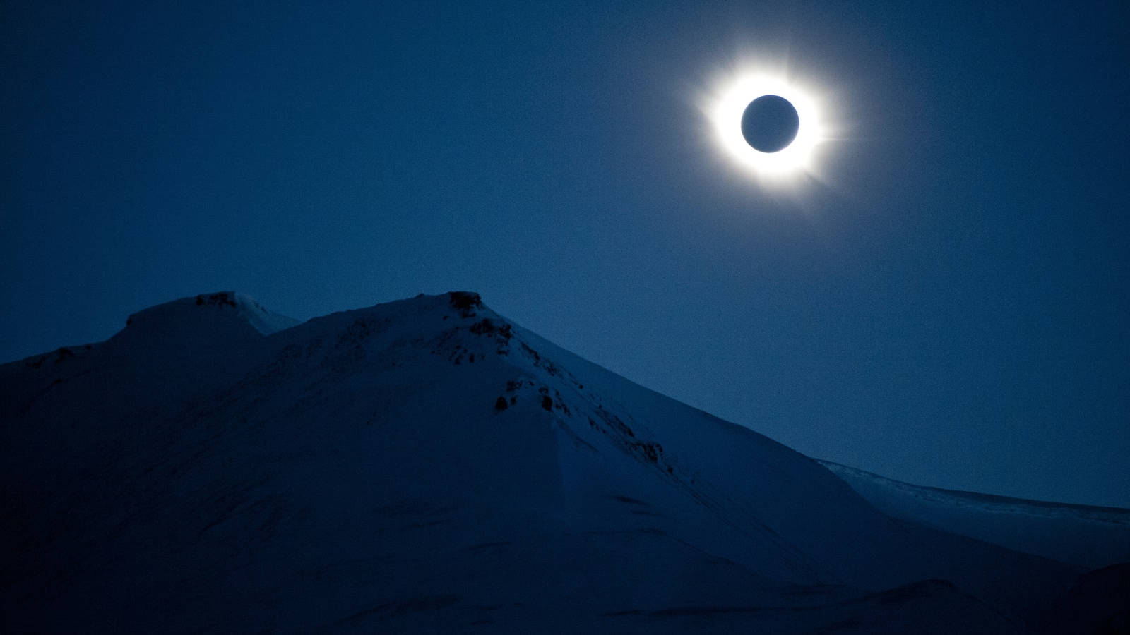solar eclipse, snow-capped mountain, deep blue sky, HD Desktop Wallpaper