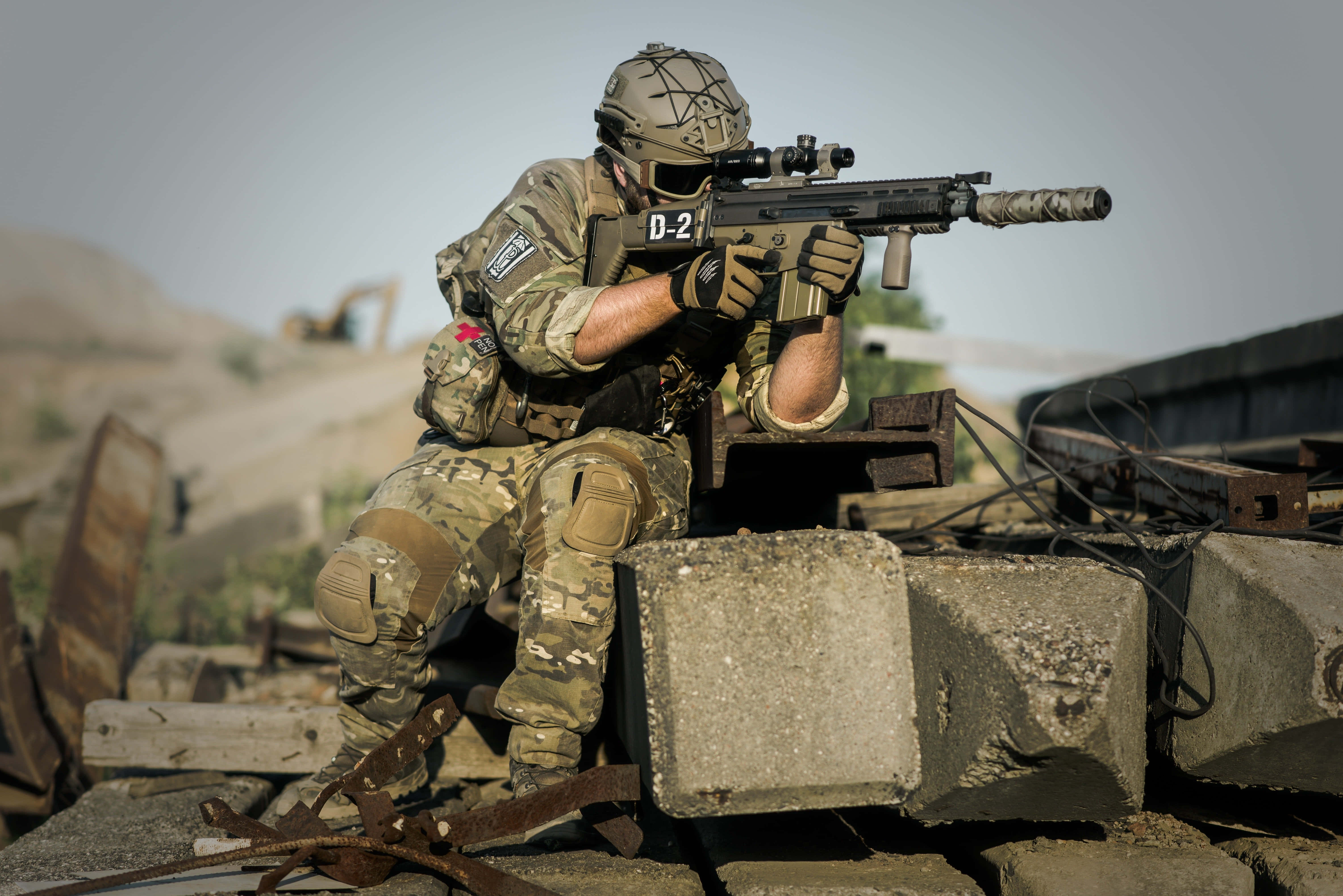 soldier, camouflage gear, rifle, 5K Desktop Wallpaper
