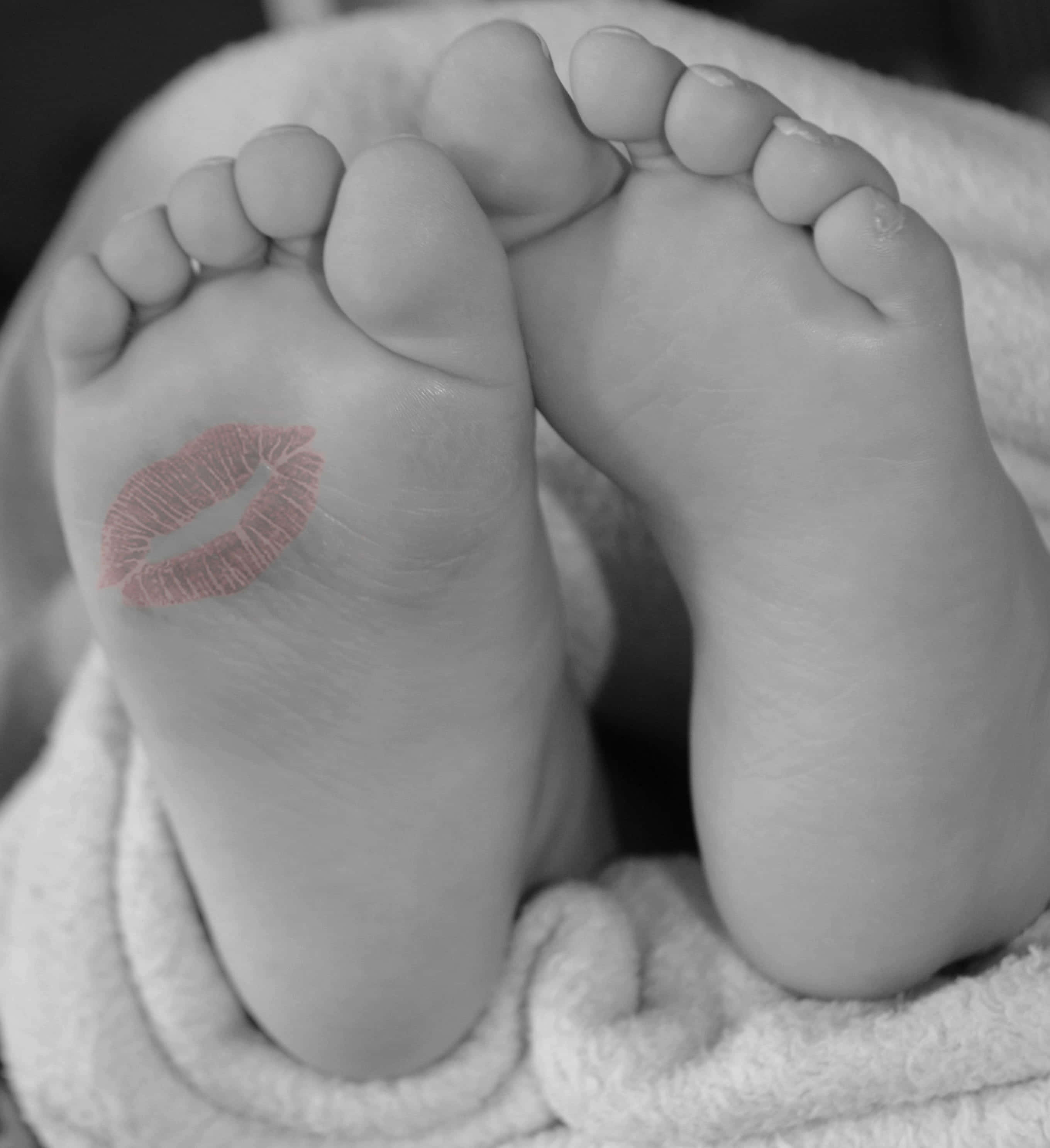 baby, towel, pink lipstick kiss mark, 2K Phone Wallpaper
