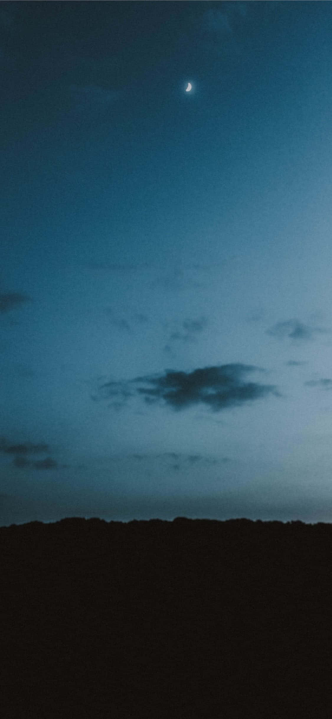 Indie iPhone, crescent moon, deep blue twilight sky, Full HD Phone Wallpaper