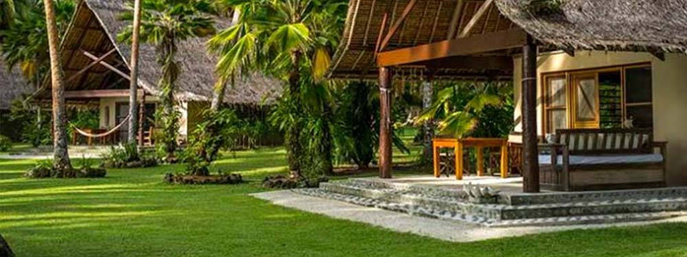Solomon Islands, thatched roofs, palm trees, SD Desktop Wallpaper