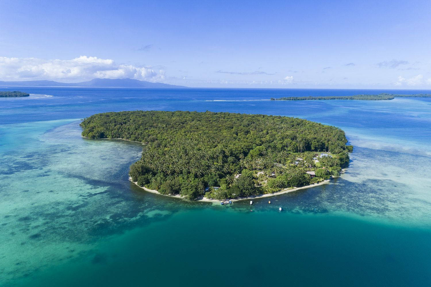 Solomon Islands, lush green tropical island, vibrant turquoise and deep blue ocean waters, HD Desktop Wallpaper