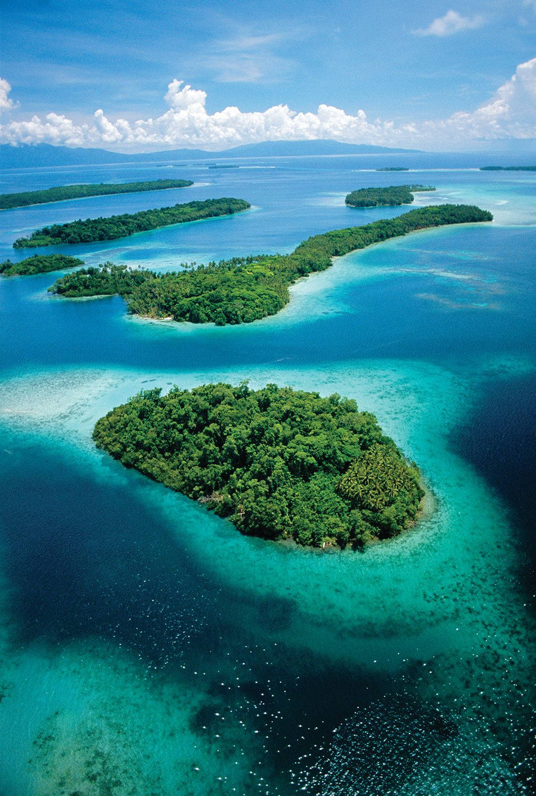 Solomon Islands, lush green tropical islands, vibrant turquoise and deep blue ocean waters, HD Phone Wallpaper