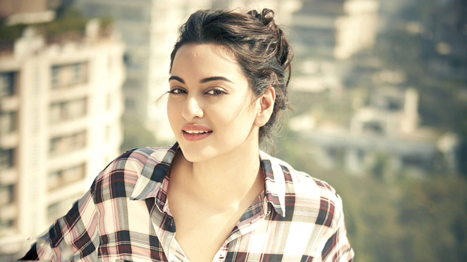 Sonakshi Sinha, plaid shirt, sunlit cityscape, Full HD Desktop Wallpaper