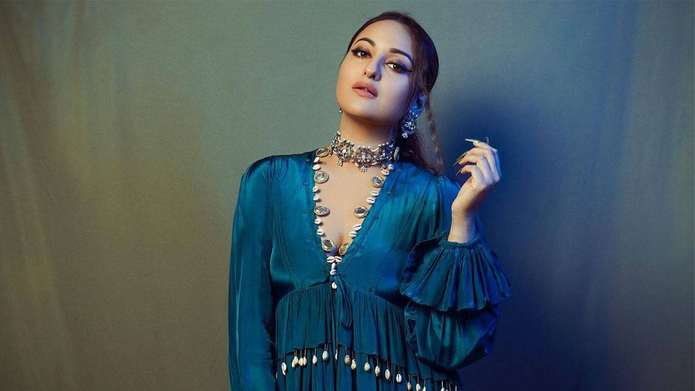Sonakshi Sinha, teal silk dress, layered necklaces, HD Desktop Wallpaper