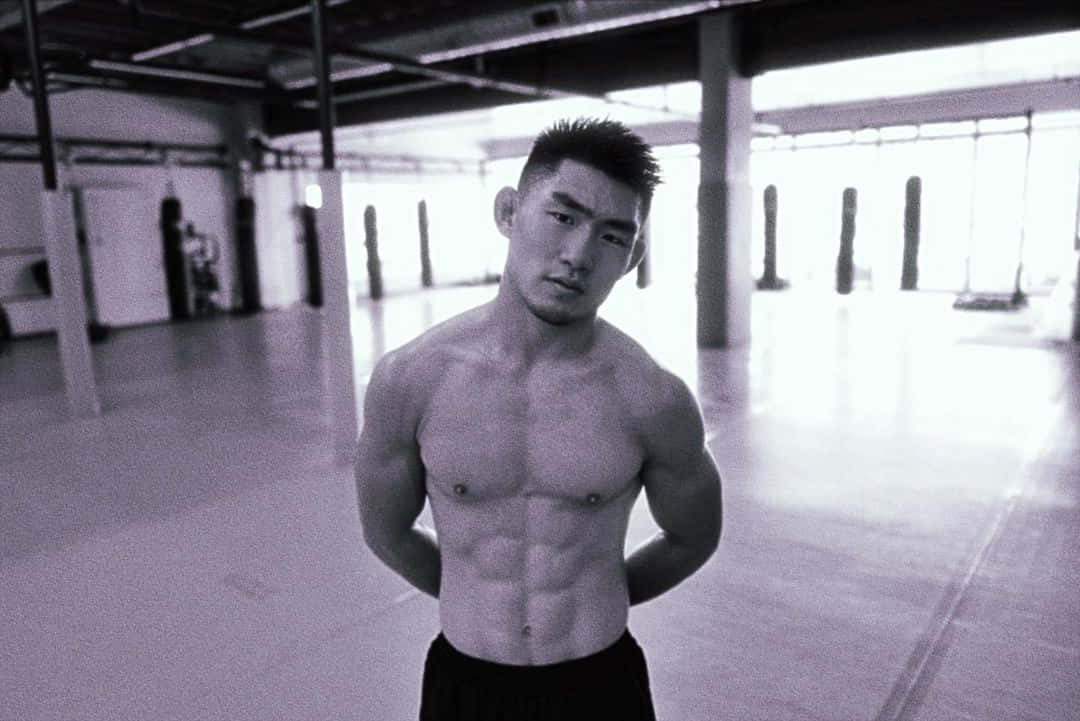 Song Yadong, industrial gym, exposed beams, SD Desktop Wallpaper