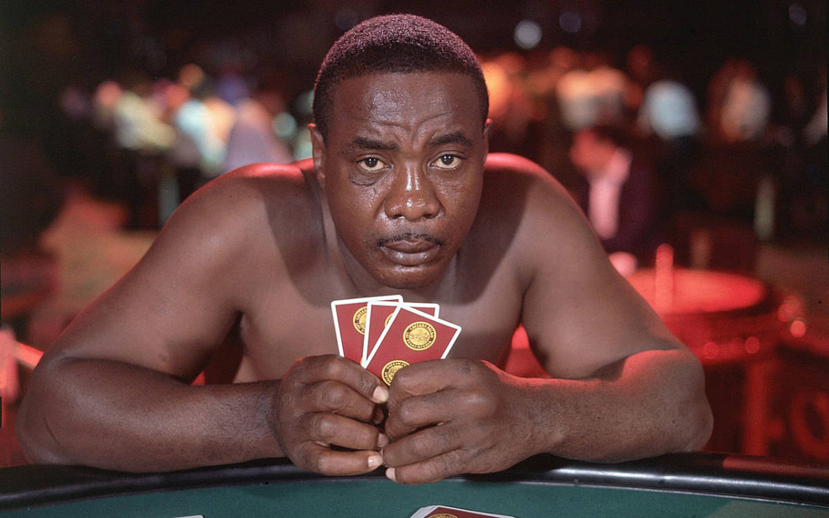 Sonny Liston, red playing cards, poker table, SD Desktop Wallpaper