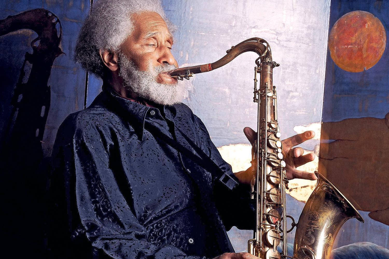 Sonny Rollins, golden saxophone, textured blue wall, HD Desktop Wallpaper