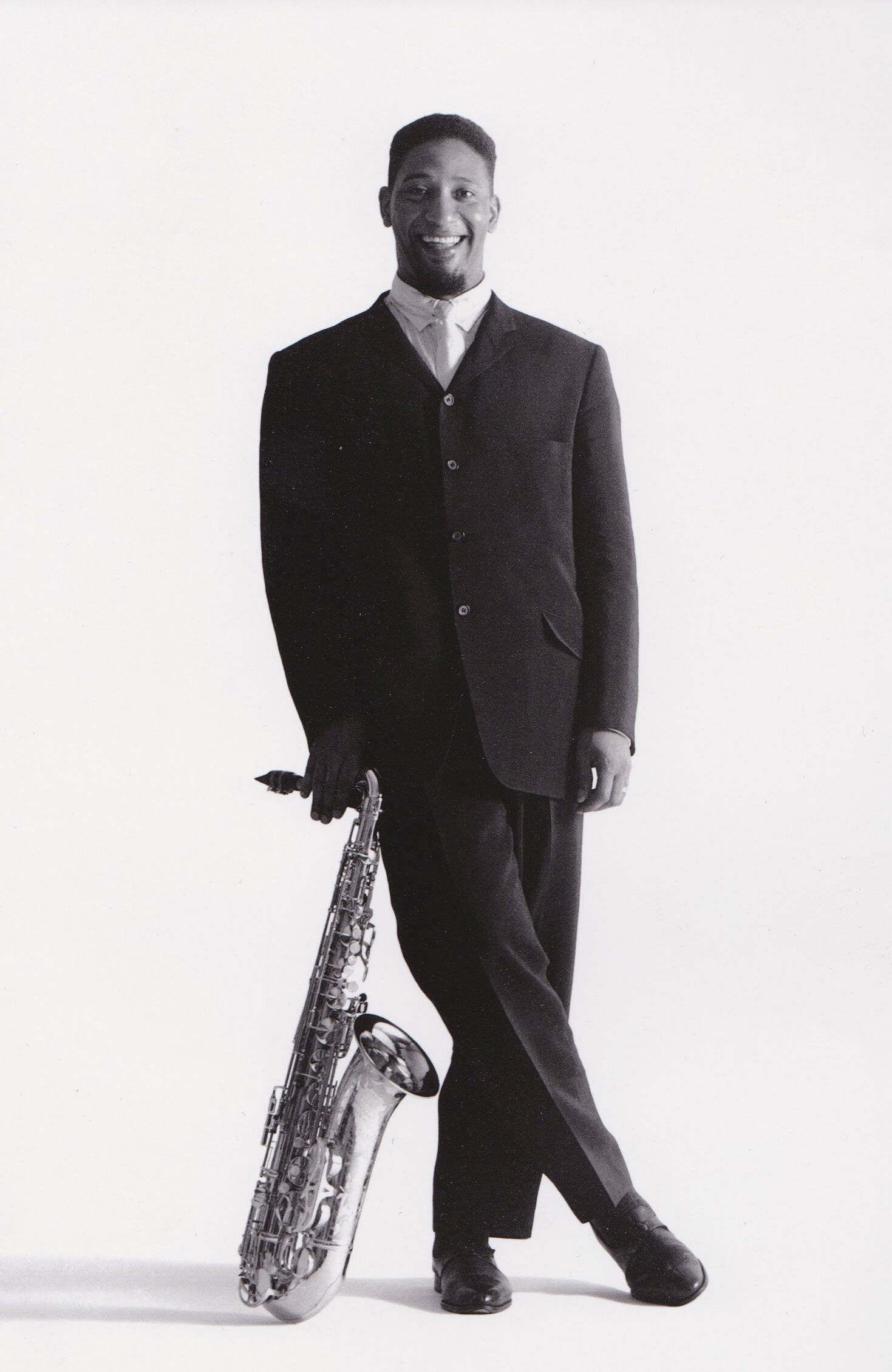 Sonny Rollins, saxophone, dark suit, Full HD Phone Wallpaper