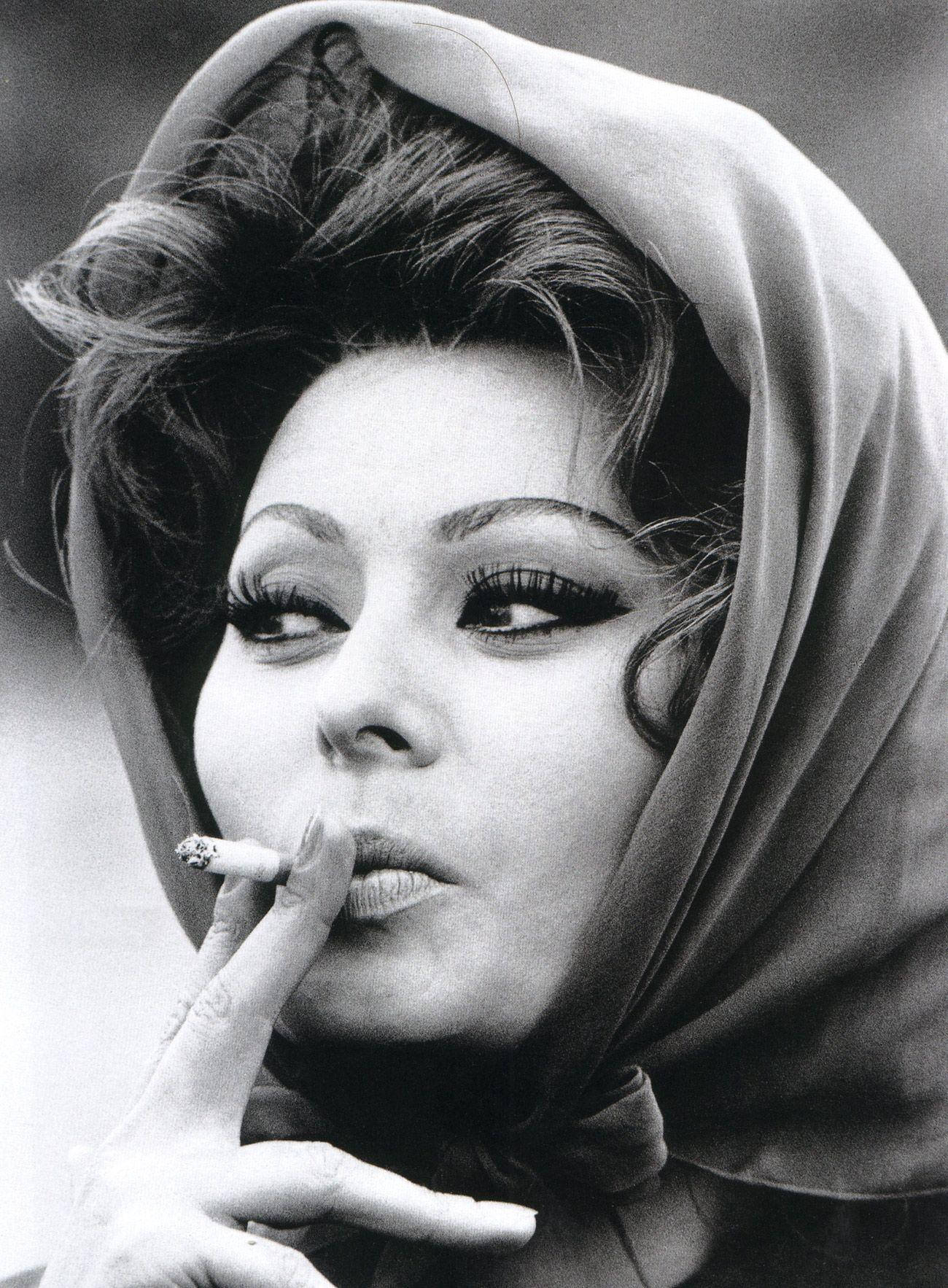 Sophia Loren, black and white portrait, headscarf, HD Phone Wallpaper
