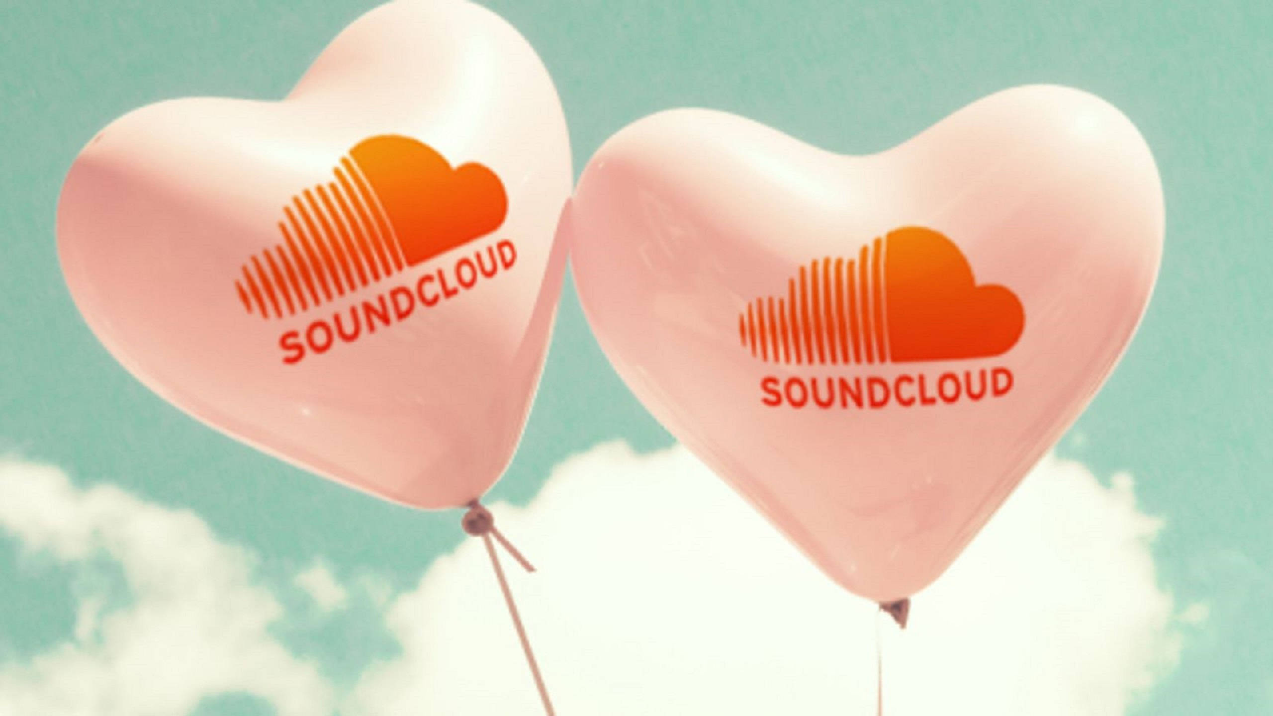 SoundCloud, pink heart-shaped balloons, teal sky, 2K Desktop Wallpaper