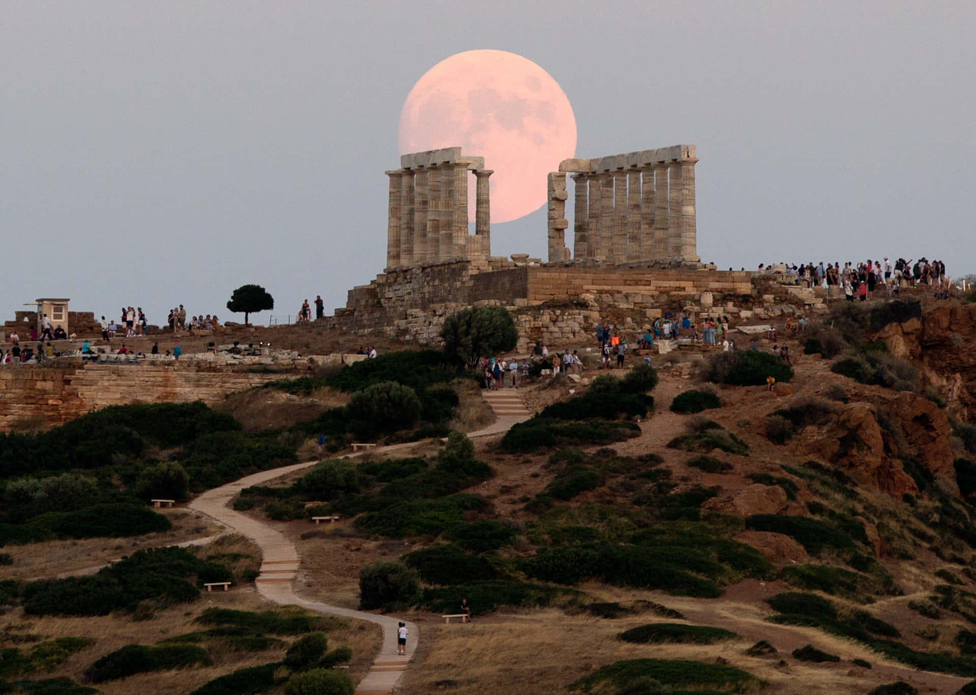 Sounion, pinkish full moon, ancient temple ruins, HD Desktop Wallpaper