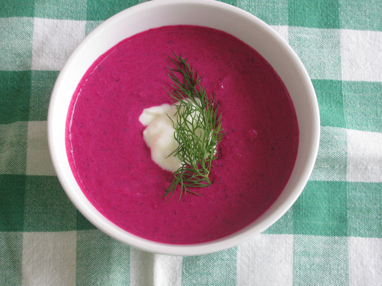 dark pink borscht, magenta beet soup, white bowl, HD Desktop Wallpaper