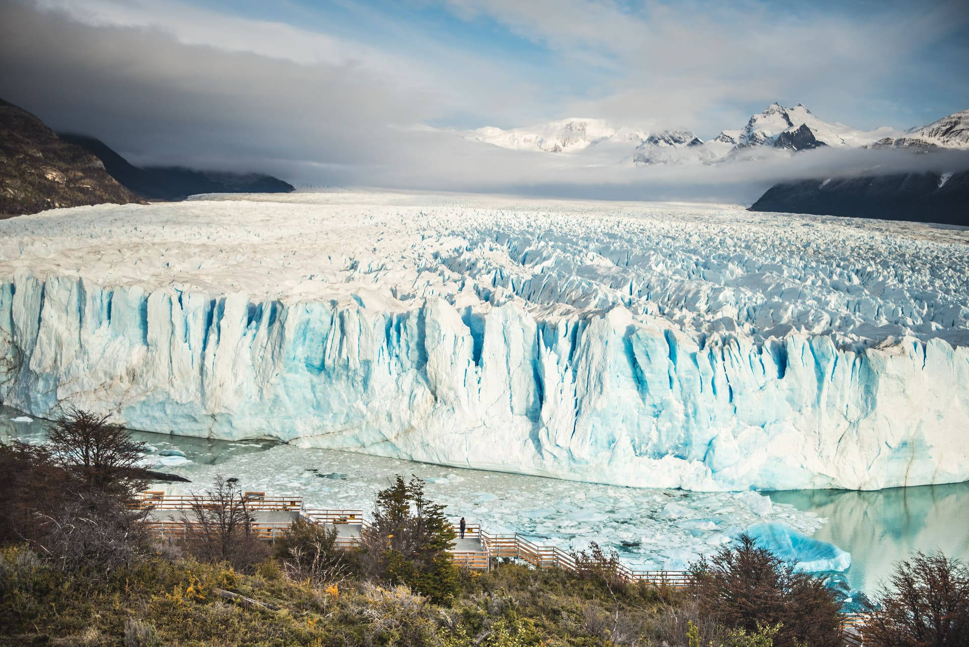 Winter Wonderland South America, glacier, deep blue ice walls, Full HD Desktop Wallpaper