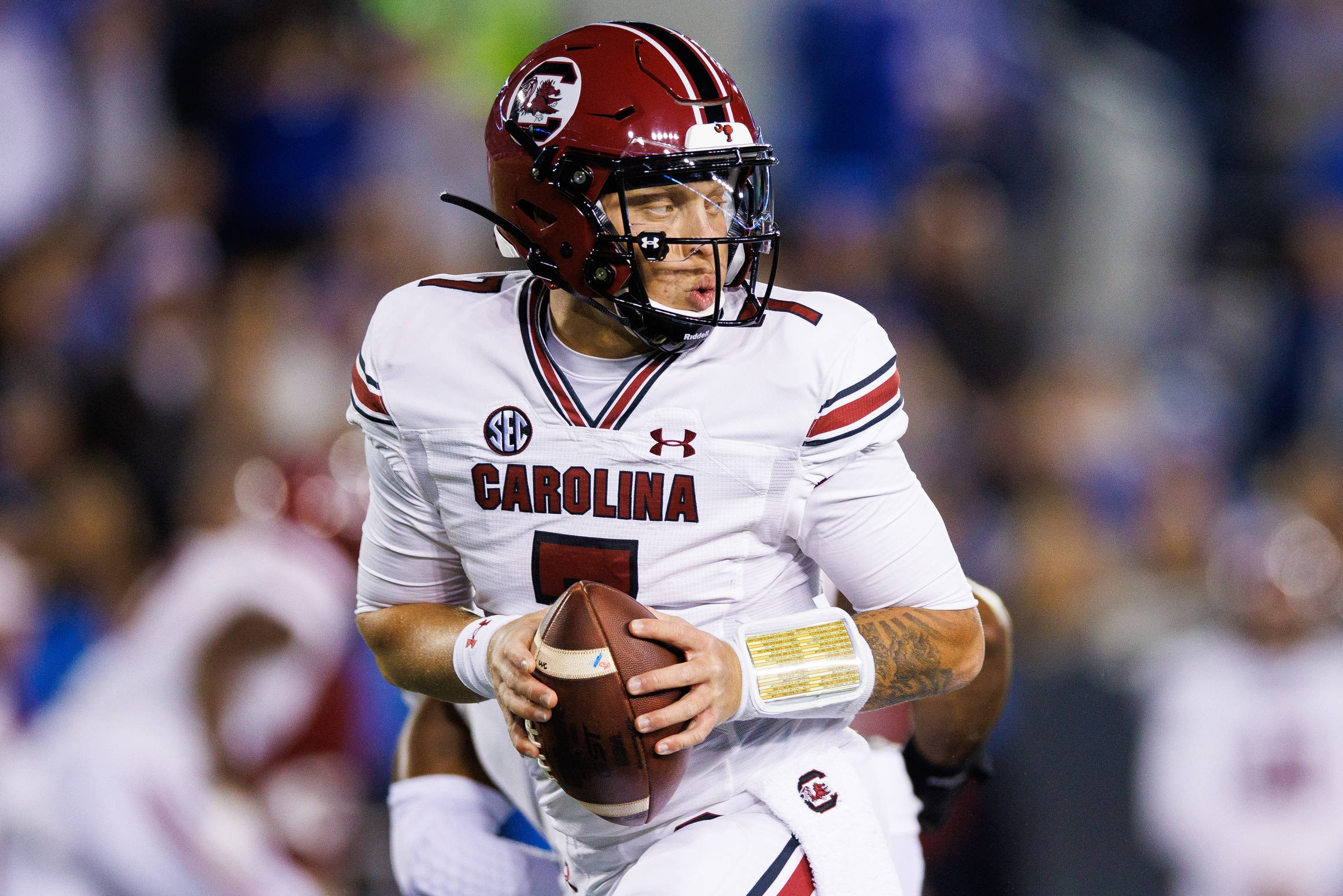South Carolina Gamecocks, white Carolina uniform, football quarterback, Full HD Desktop Wallpaper