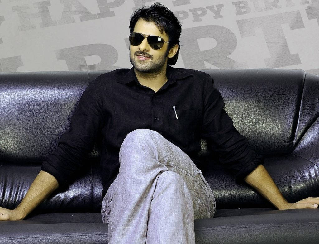 South Hero, sunglasses, black shirt, SD Desktop Wallpaper