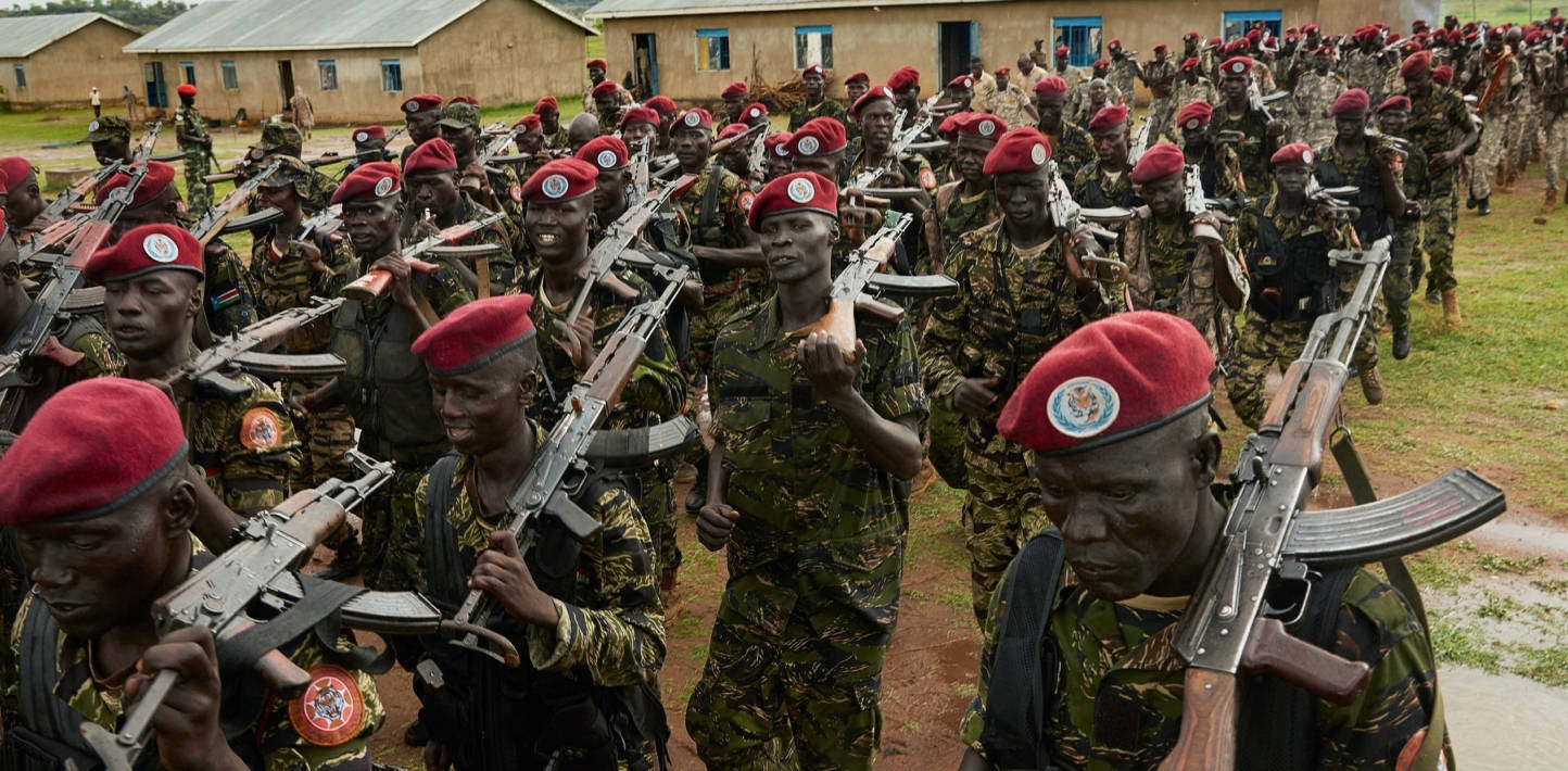 South Sudan, red berets, camouflage, HD Desktop Wallpaper