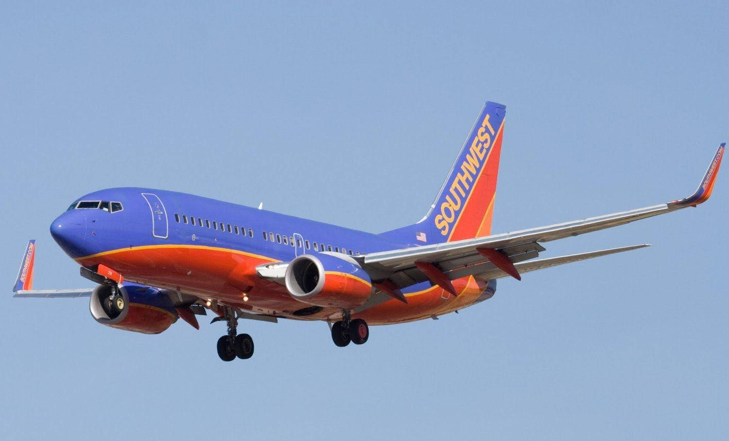 Southwest Airlines, jet, blue and orange livery, HD Desktop Wallpaper