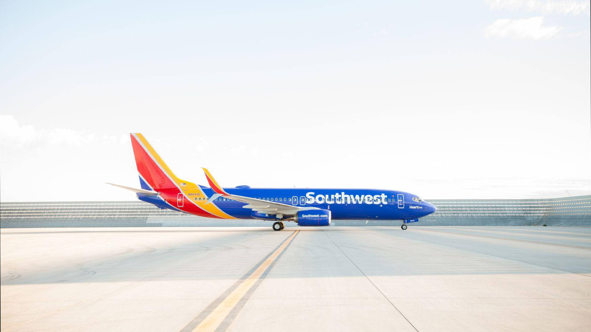 Southwest Airlines, airplane, sunlit tarmac, Full HD Desktop Wallpaper