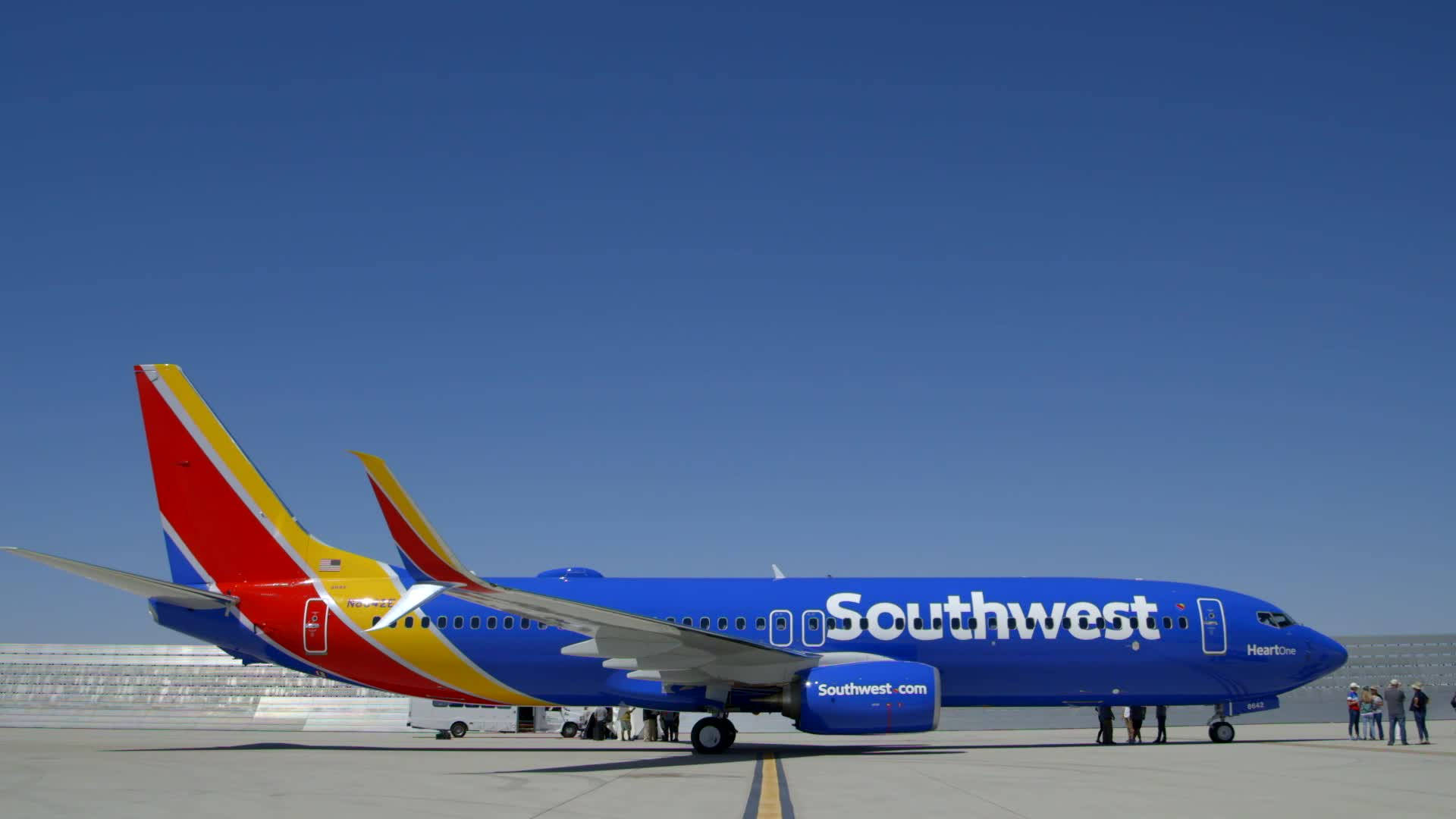 Southwest Airlines, blue airplane, red yellow tail, Full HD Desktop Wallpaper