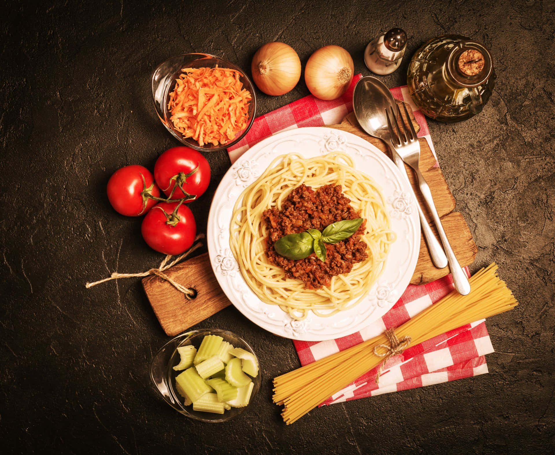 spaghetti bolognese, basil, red checkered cloth, Full HD Desktop Wallpaper