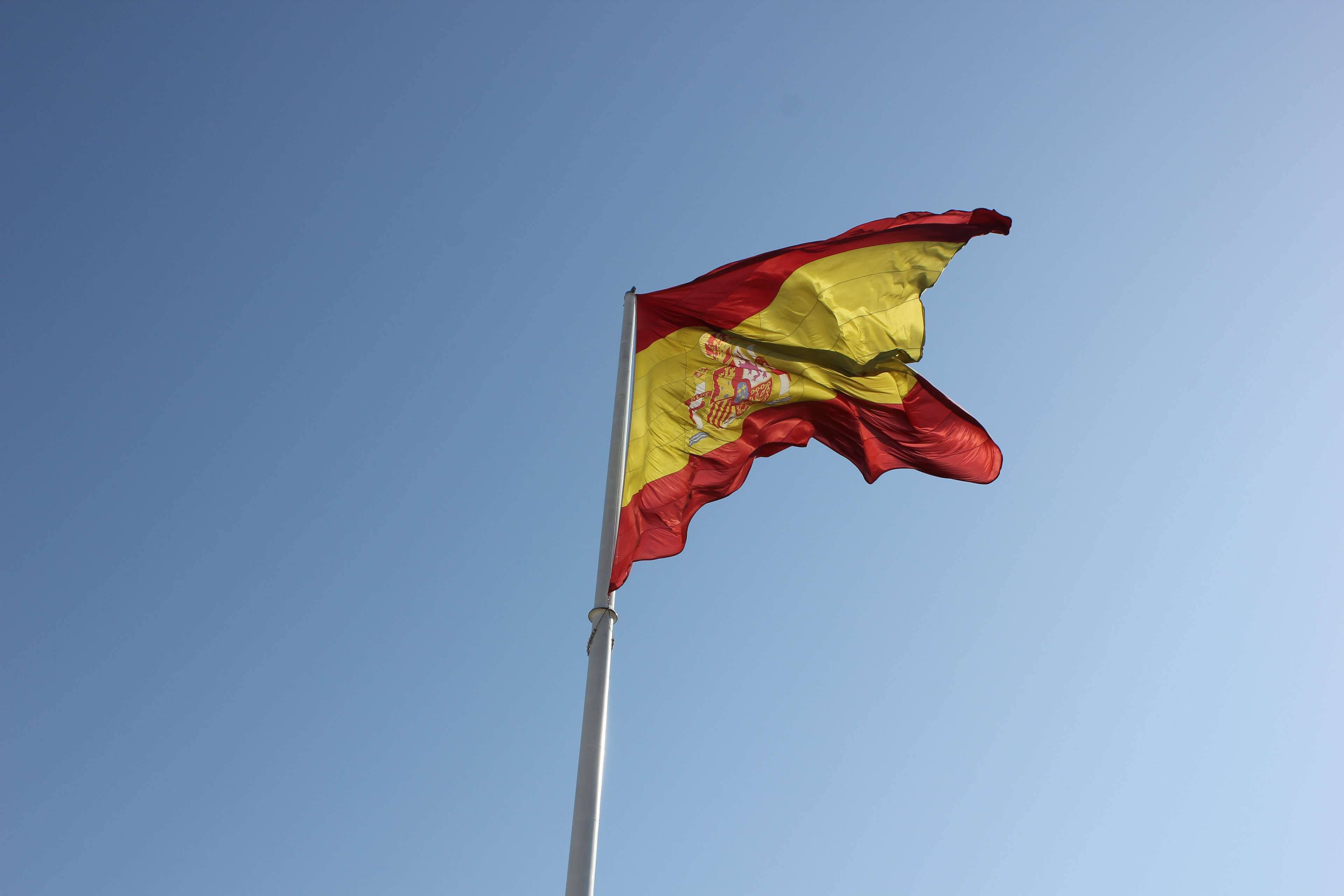 Spain flag, red yellow stripes, coat of arms, 4K Desktop Wallpaper