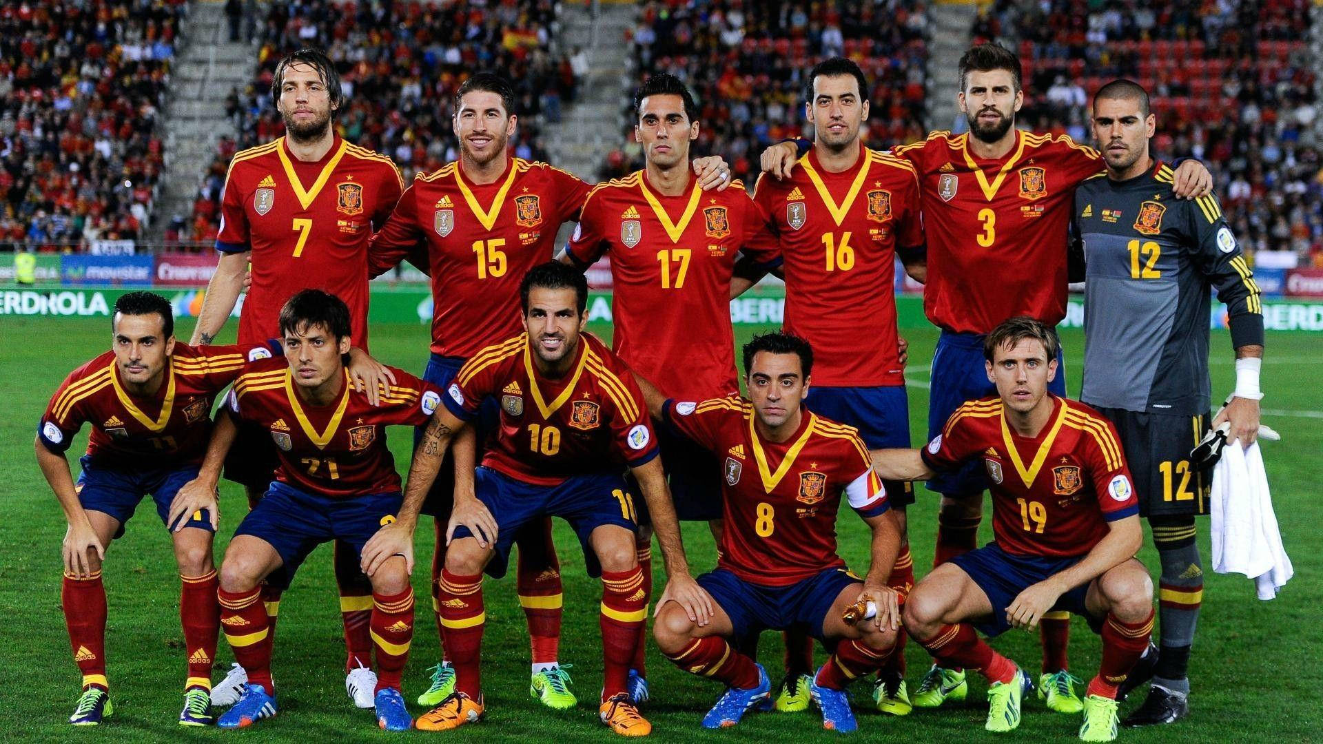 2010 FIFA World Cup, Spain National Football Team, red jerseys, Full HD Desktop Wallpaper