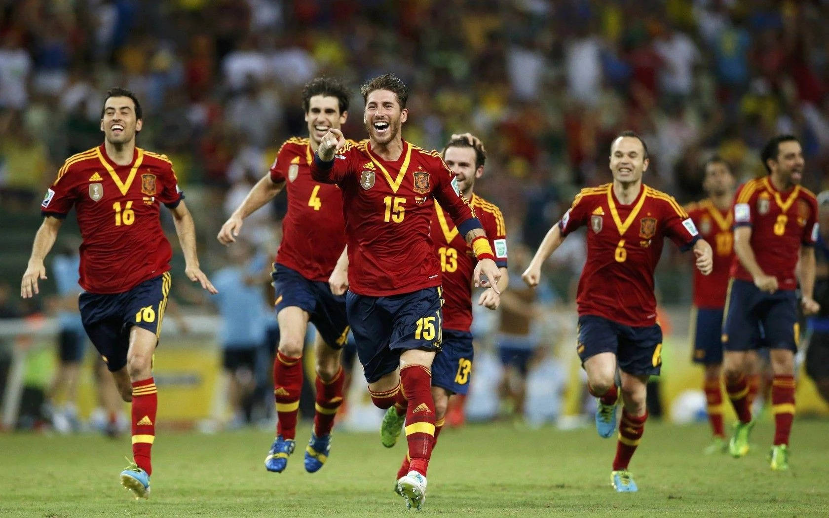 Spain National Football Team, red jerseys, green pitch, HD Desktop Wallpaper