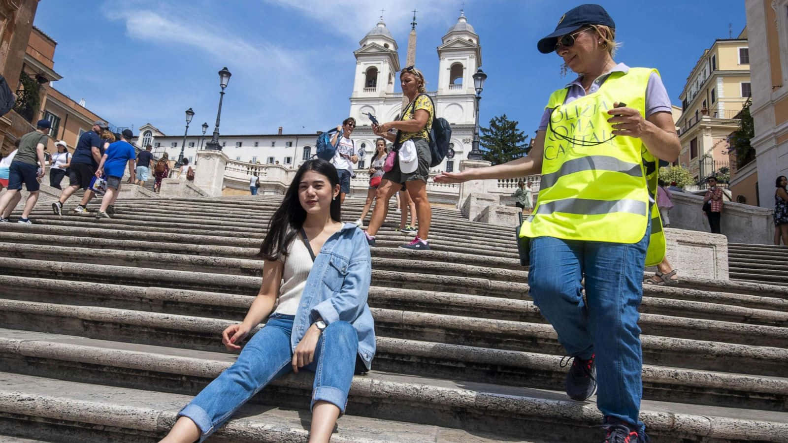 Spanish Steps, security woman, bright yellow vest, HD Desktop Wallpaper
