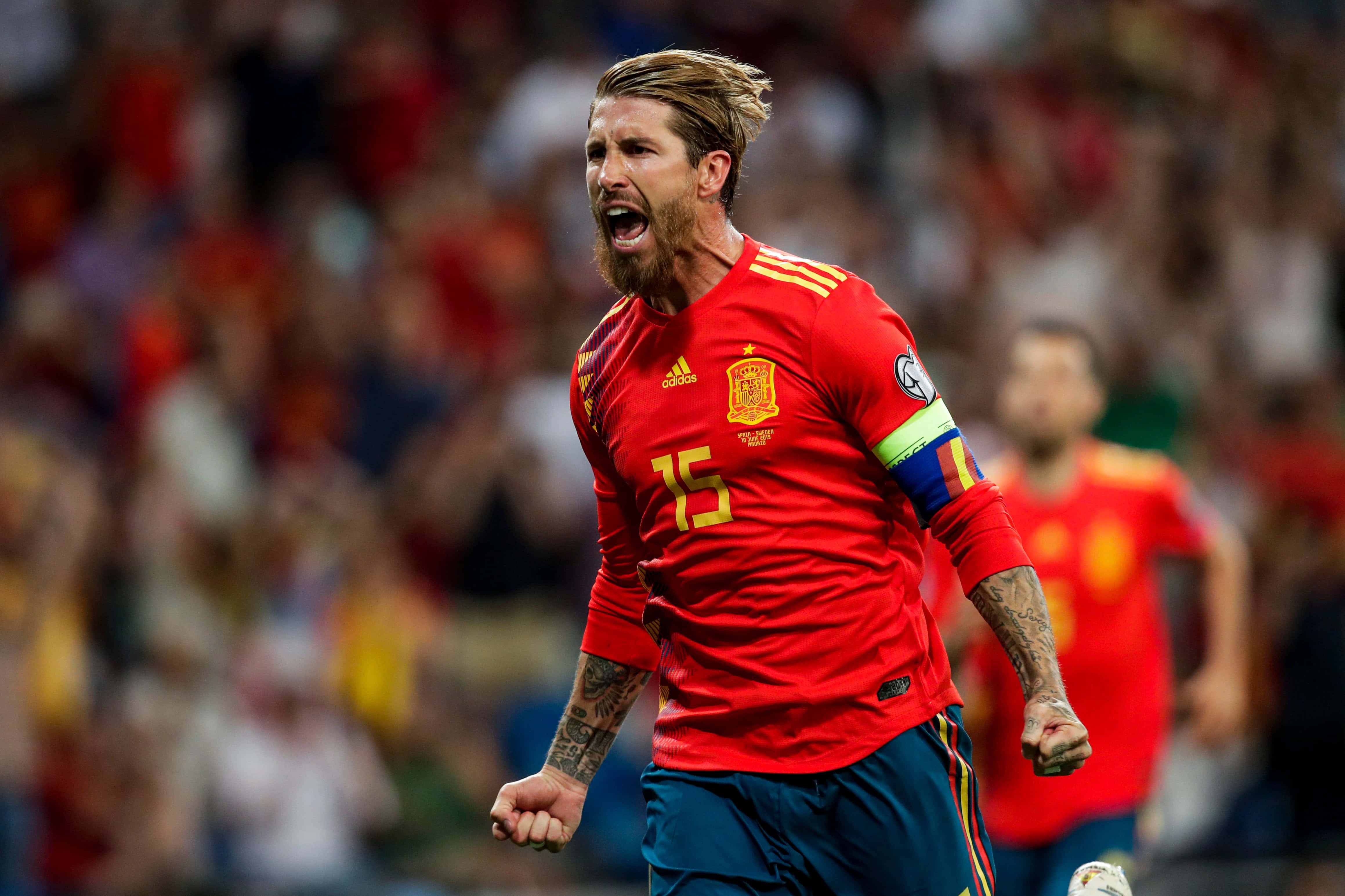Spanish, red jersey, number 15, 4K Desktop Wallpaper