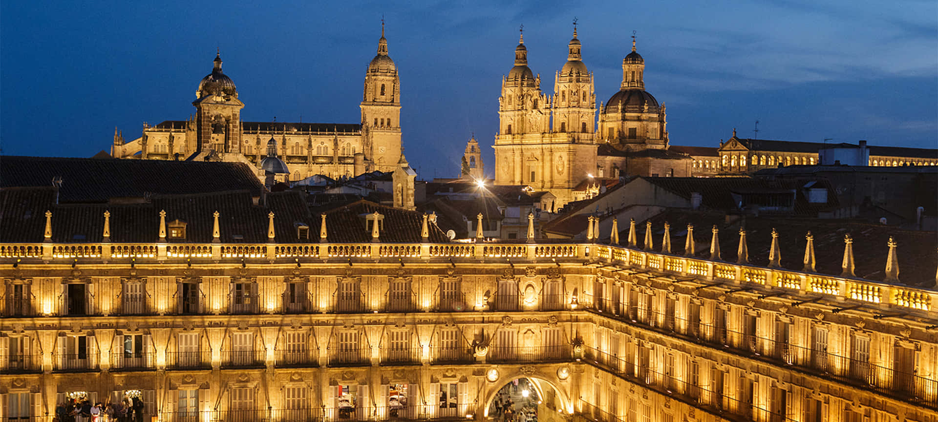 Spanish, 1920 x 864, deep blue twilight sky, Full HD Desktop Wallpaper