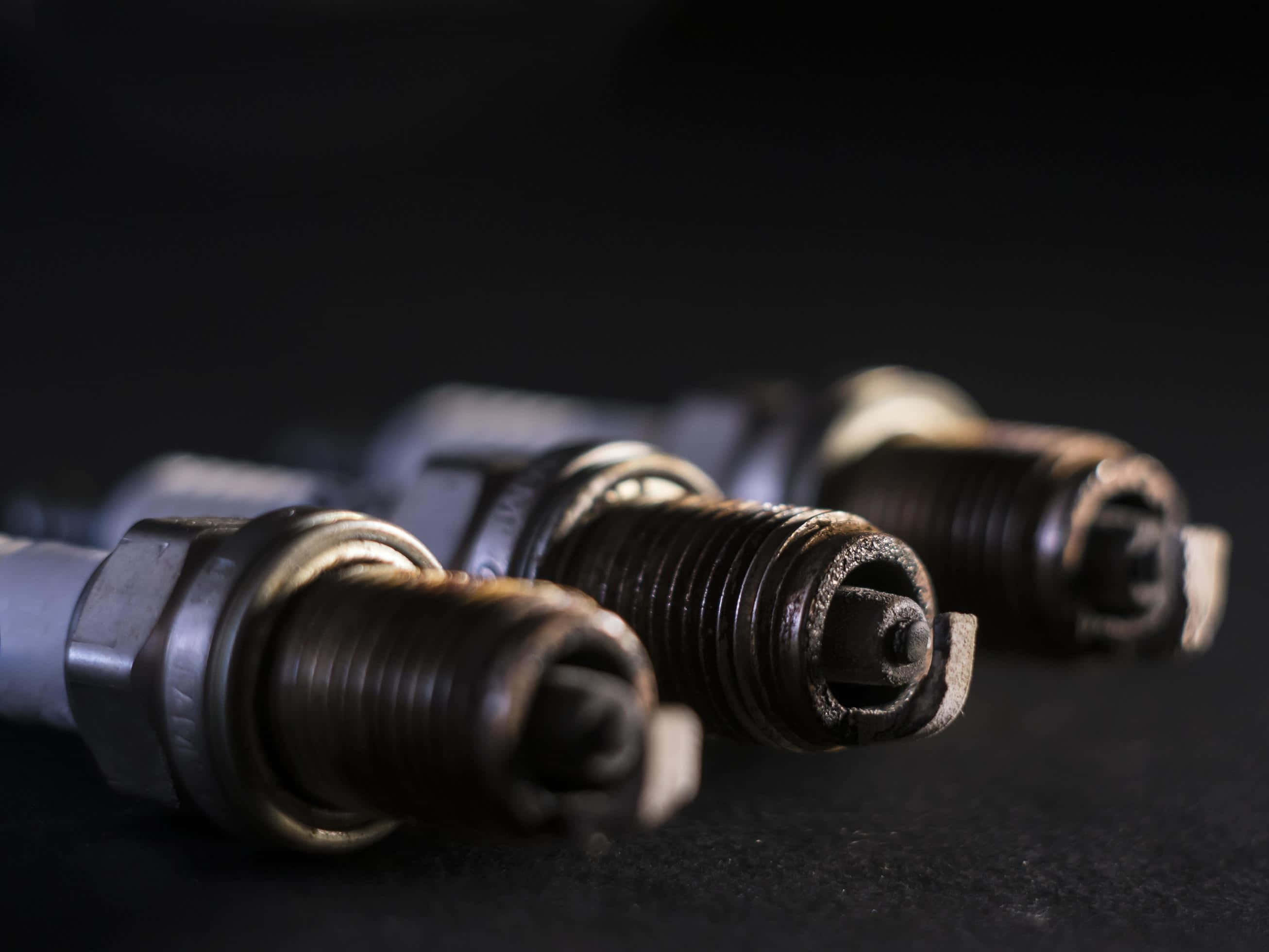 Spark Plug, black background, worn spark plugs, 2K Desktop Wallpaper